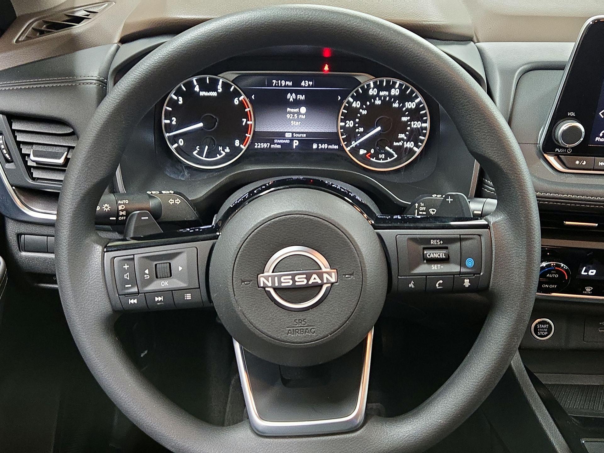 Thumbnail: 2023 Nissan Rogue - 10