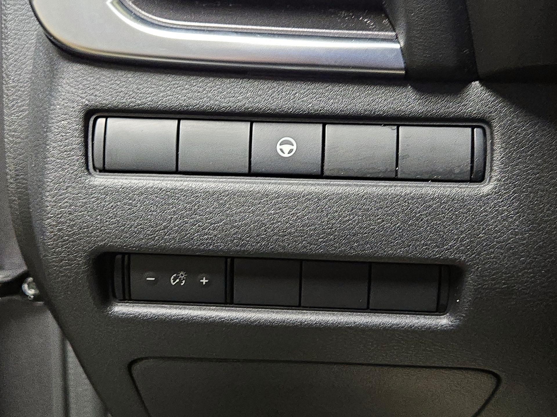 Thumbnail: 2023 Nissan Rogue - 13