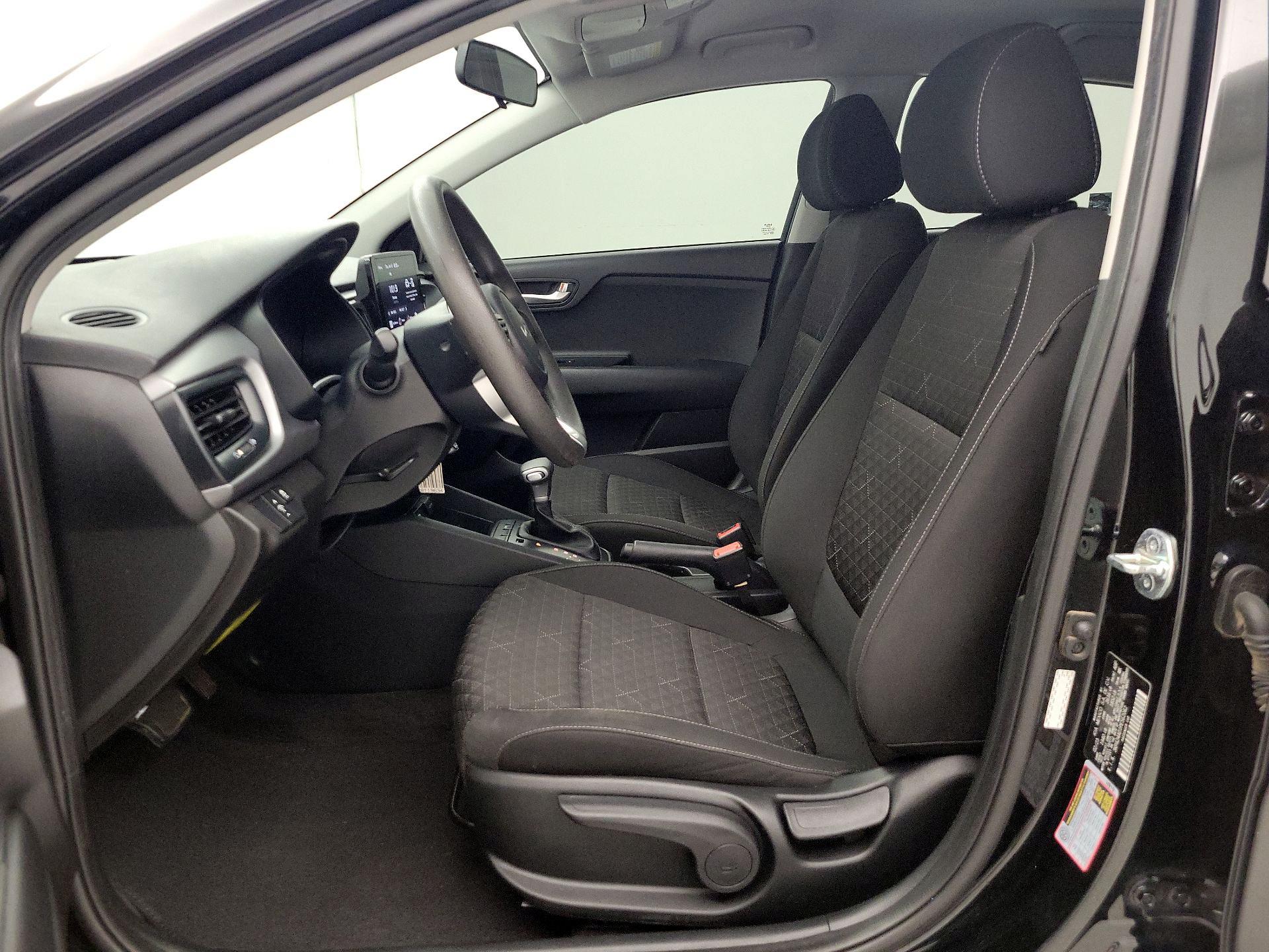 Thumbnail: 2023 Kia Rio - 11