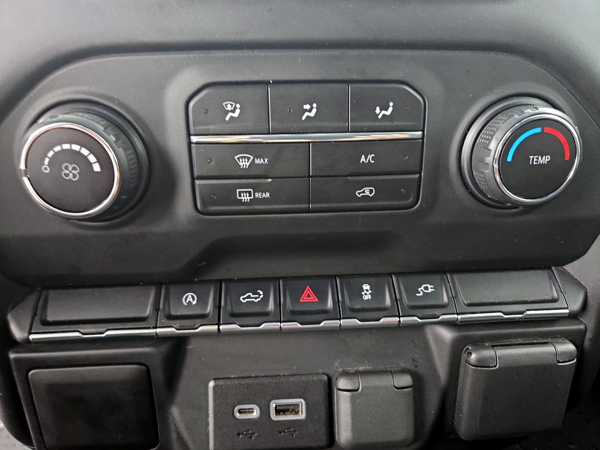 Thumbnail: 2021 Chevrolet Silverado 1500 - 16