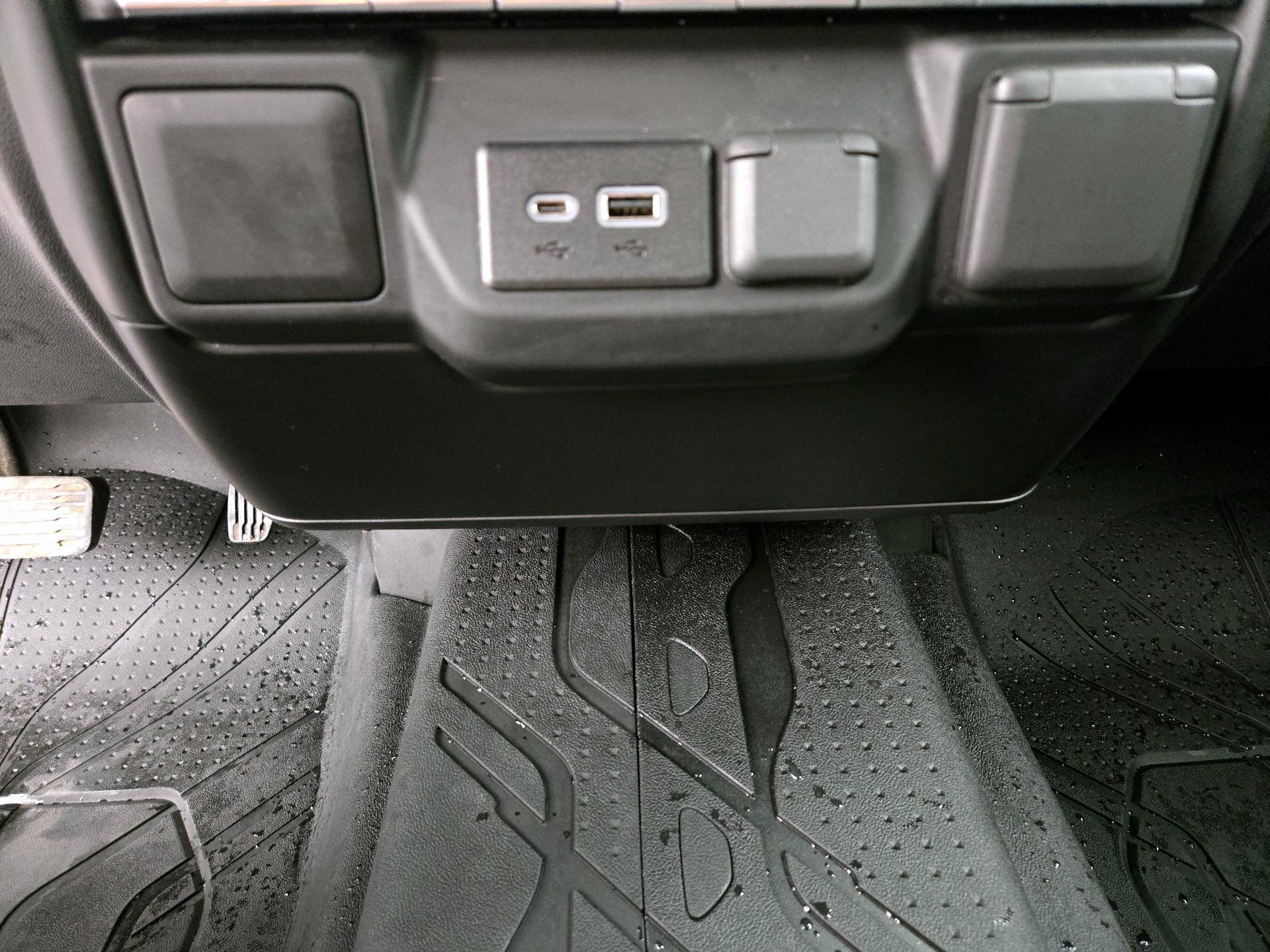 Thumbnail: 2021 Chevrolet Silverado 1500 - 18