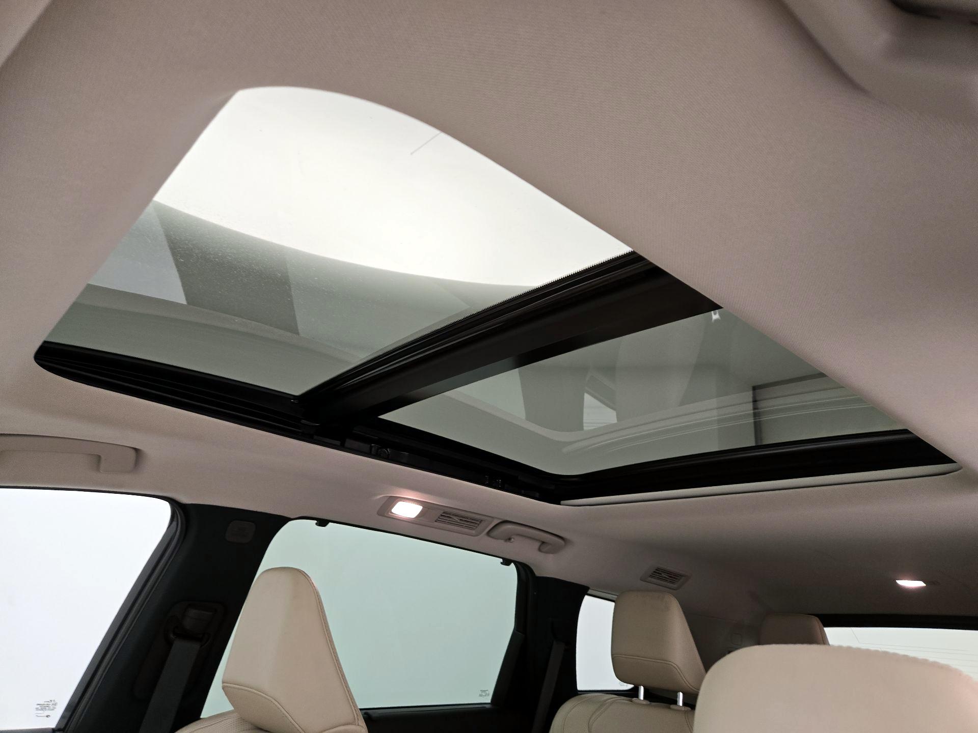 Thumbnail: 2022 INFINITI QX60 - 19