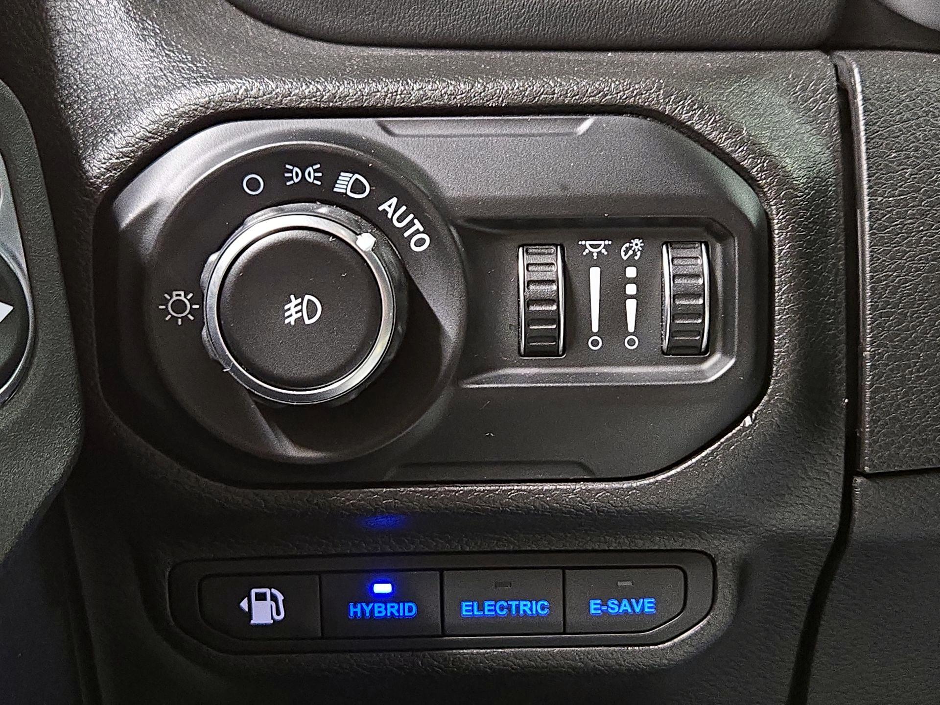 Thumbnail: 2021 Jeep Wrangler - 13