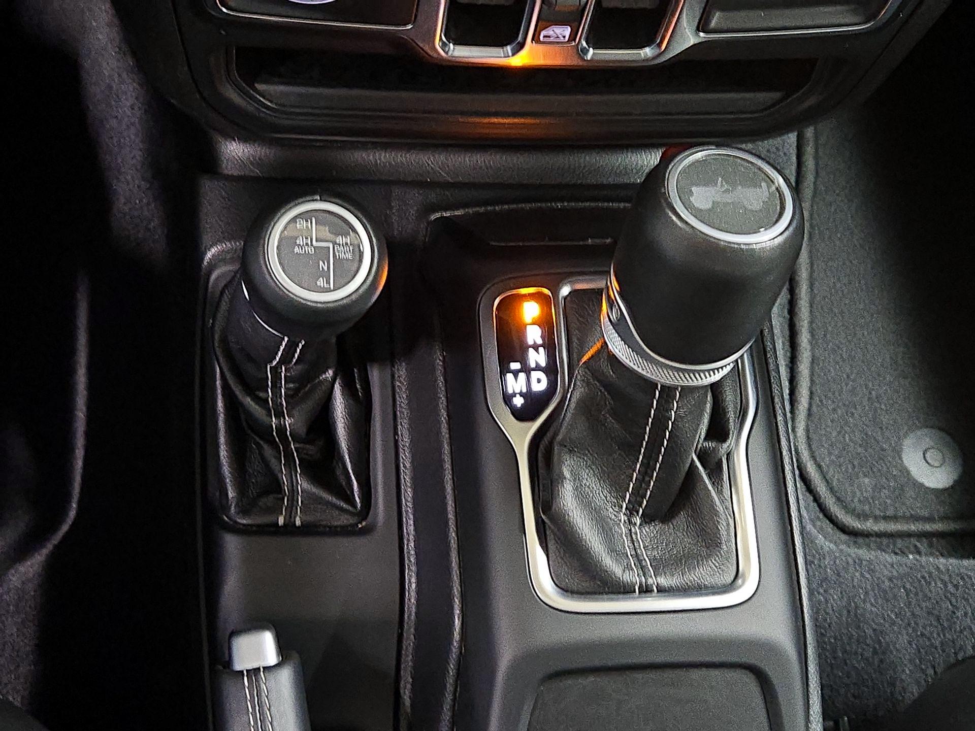 Thumbnail: 2021 Jeep Wrangler - 18