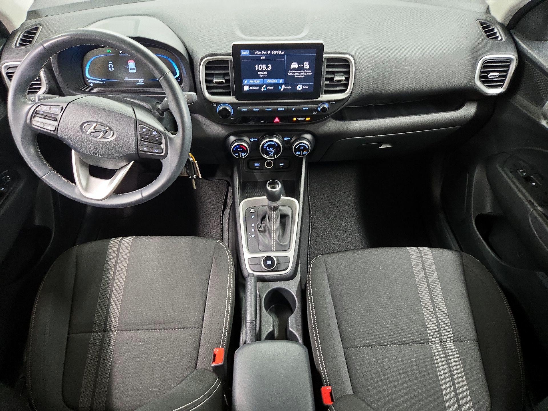 Thumbnail: 2023 Hyundai Venue - 9