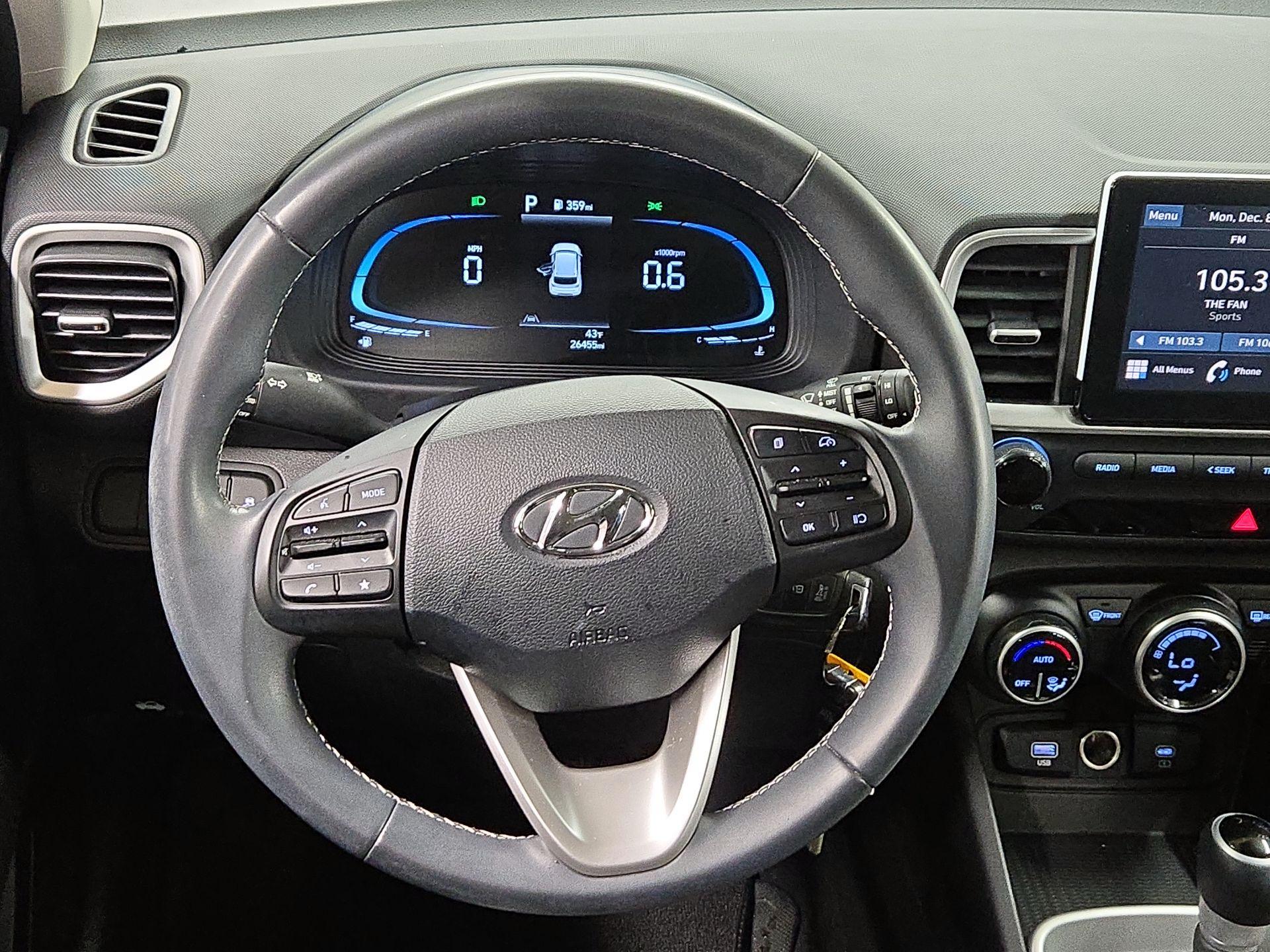 Thumbnail: 2023 Hyundai Venue - 10