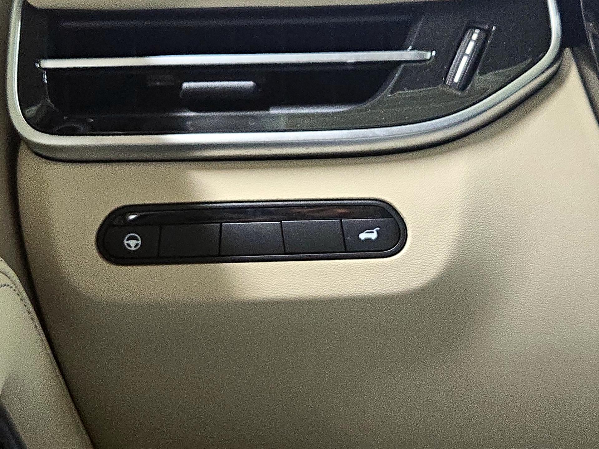 Thumbnail: 2025 INFINITI QX60 - 13