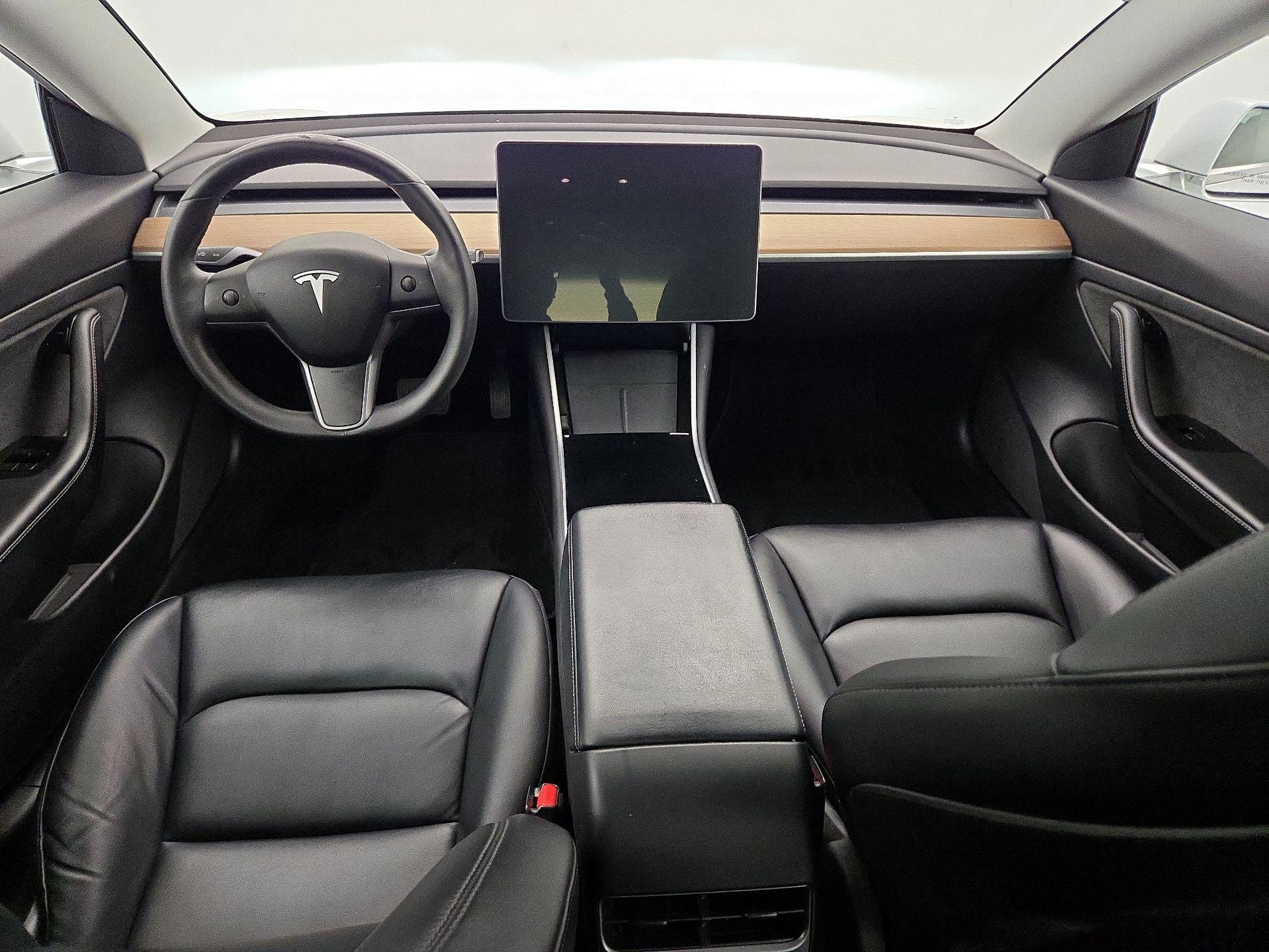 Thumbnail: 2020 Tesla Model 3 - 9