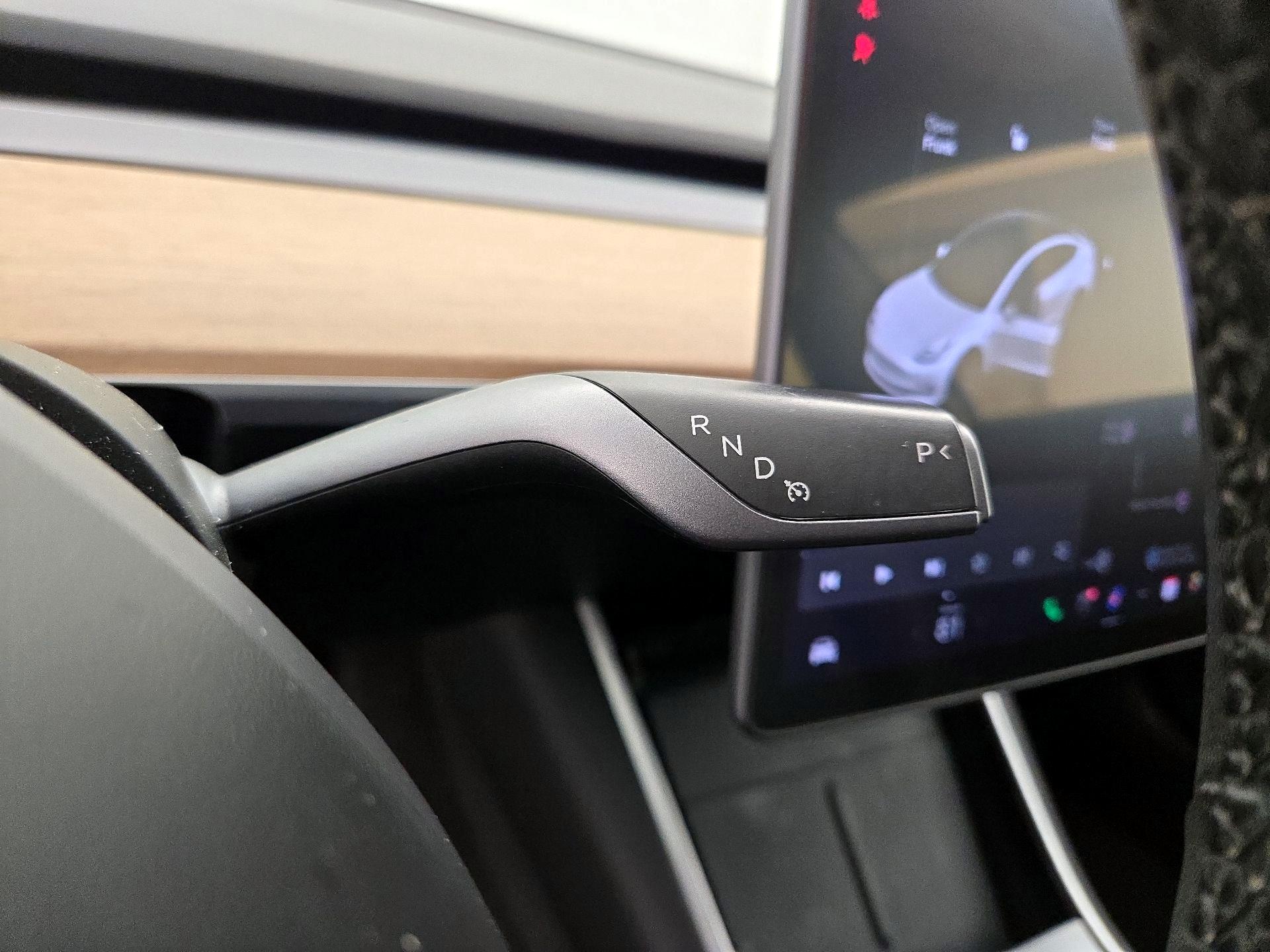 Thumbnail: 2020 Tesla Model 3 - 17