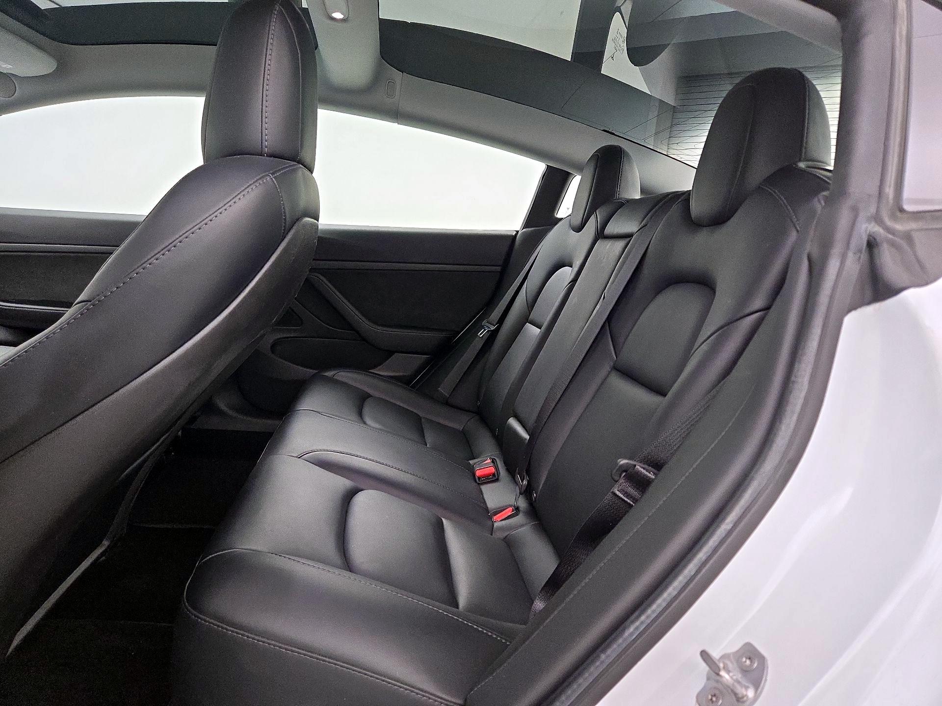 Thumbnail: 2020 Tesla Model 3 - 19