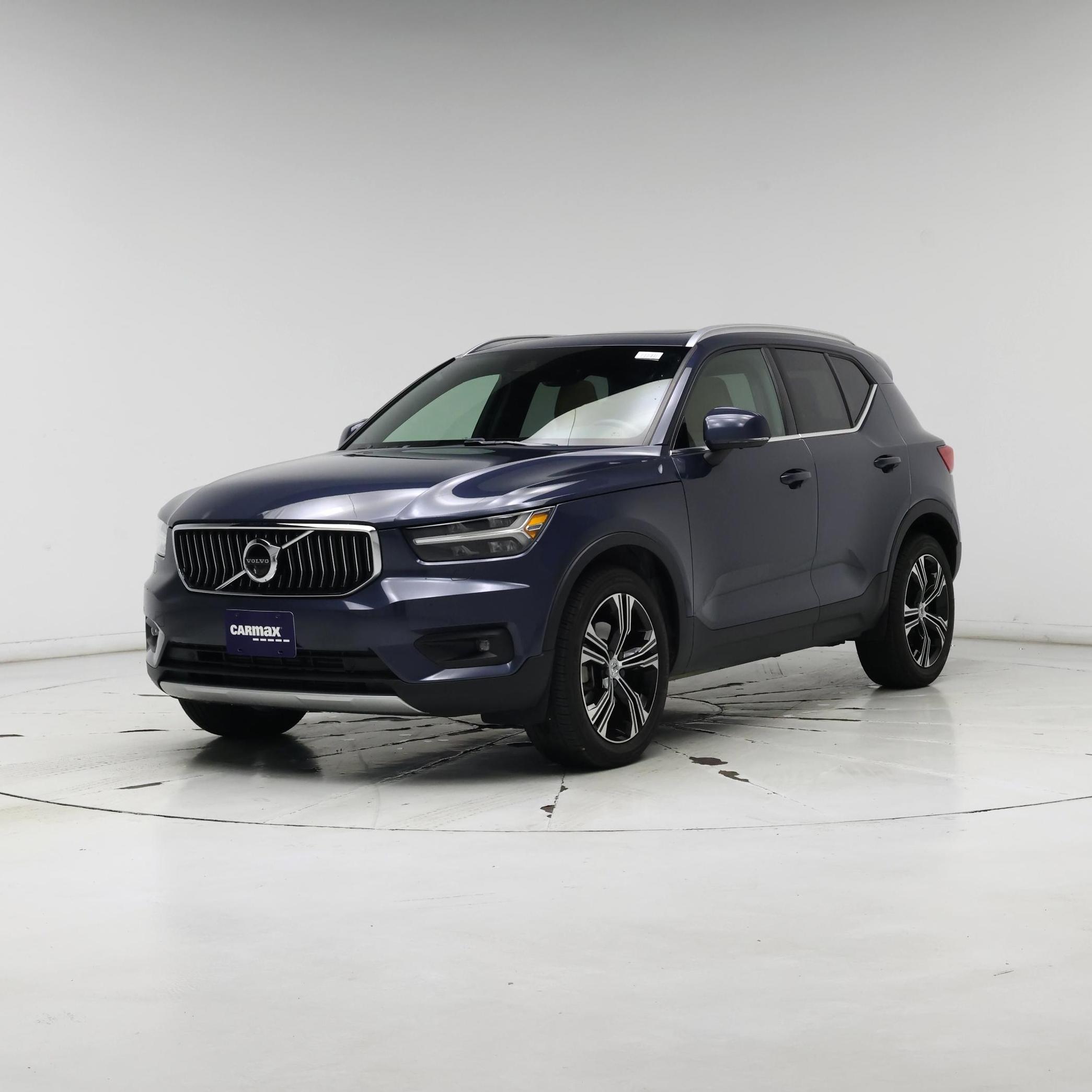 Thumbnail: 2021 Volvo XC40 - 4