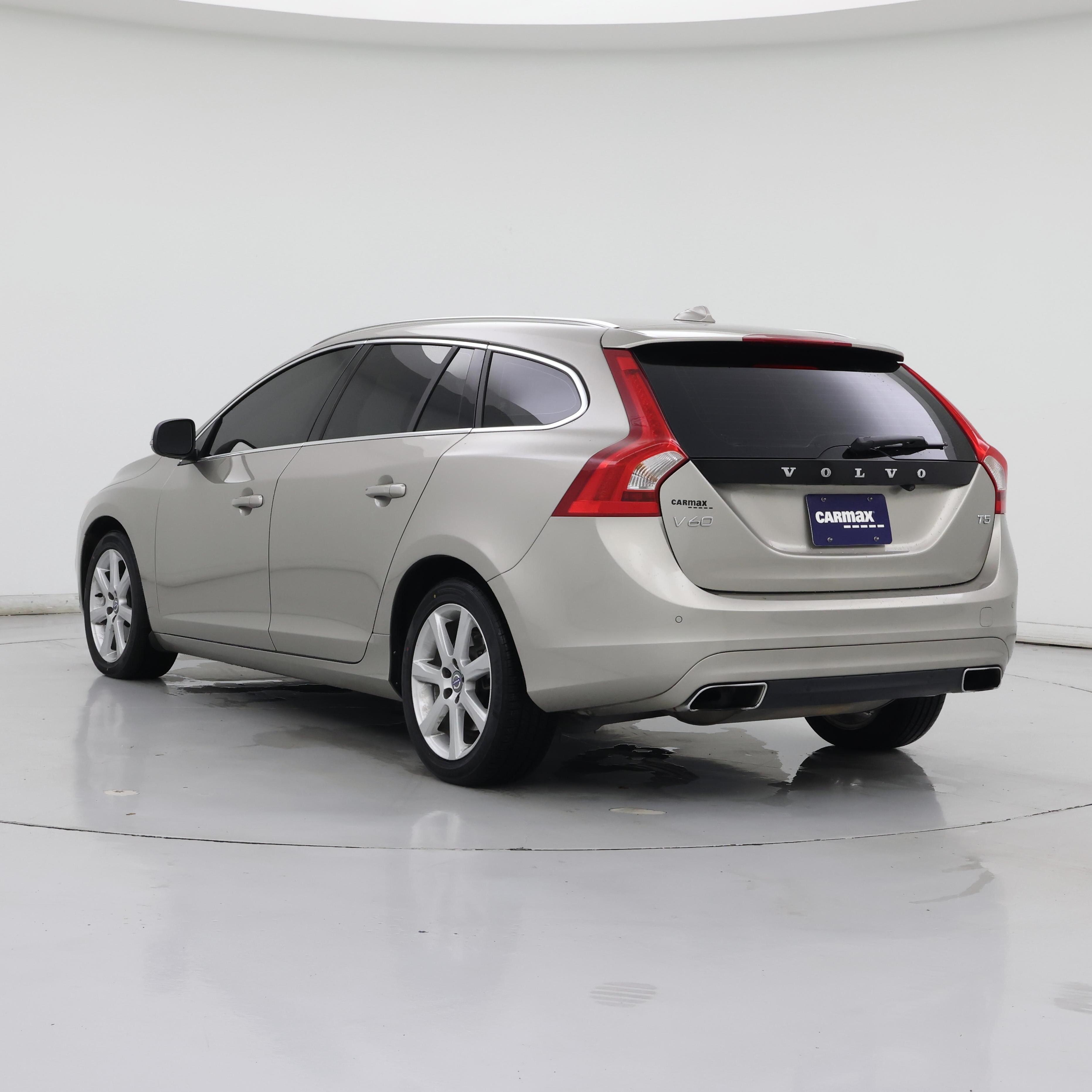Thumbnail: 2016 Volvo V60 - 2