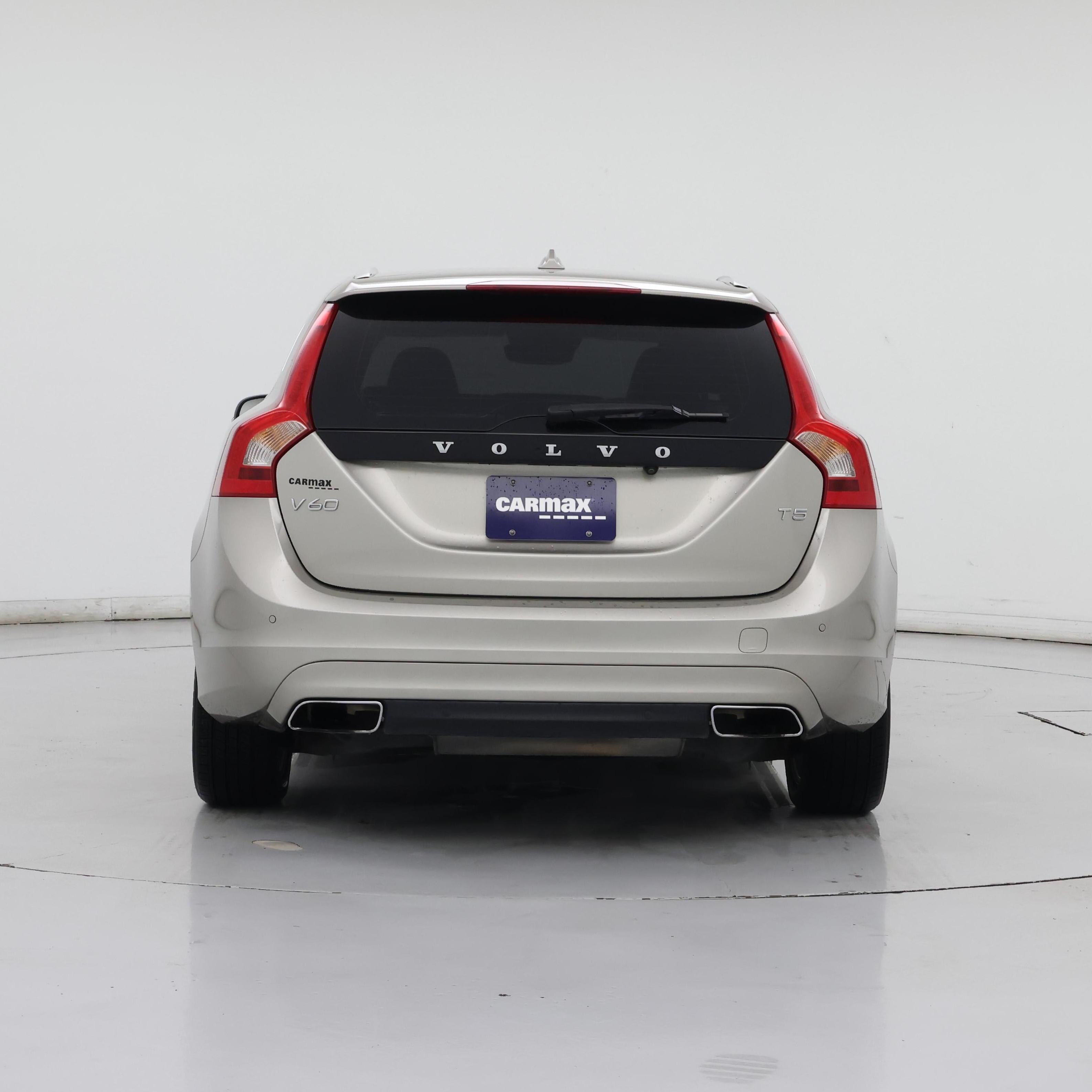 Thumbnail: 2016 Volvo V60 - 6