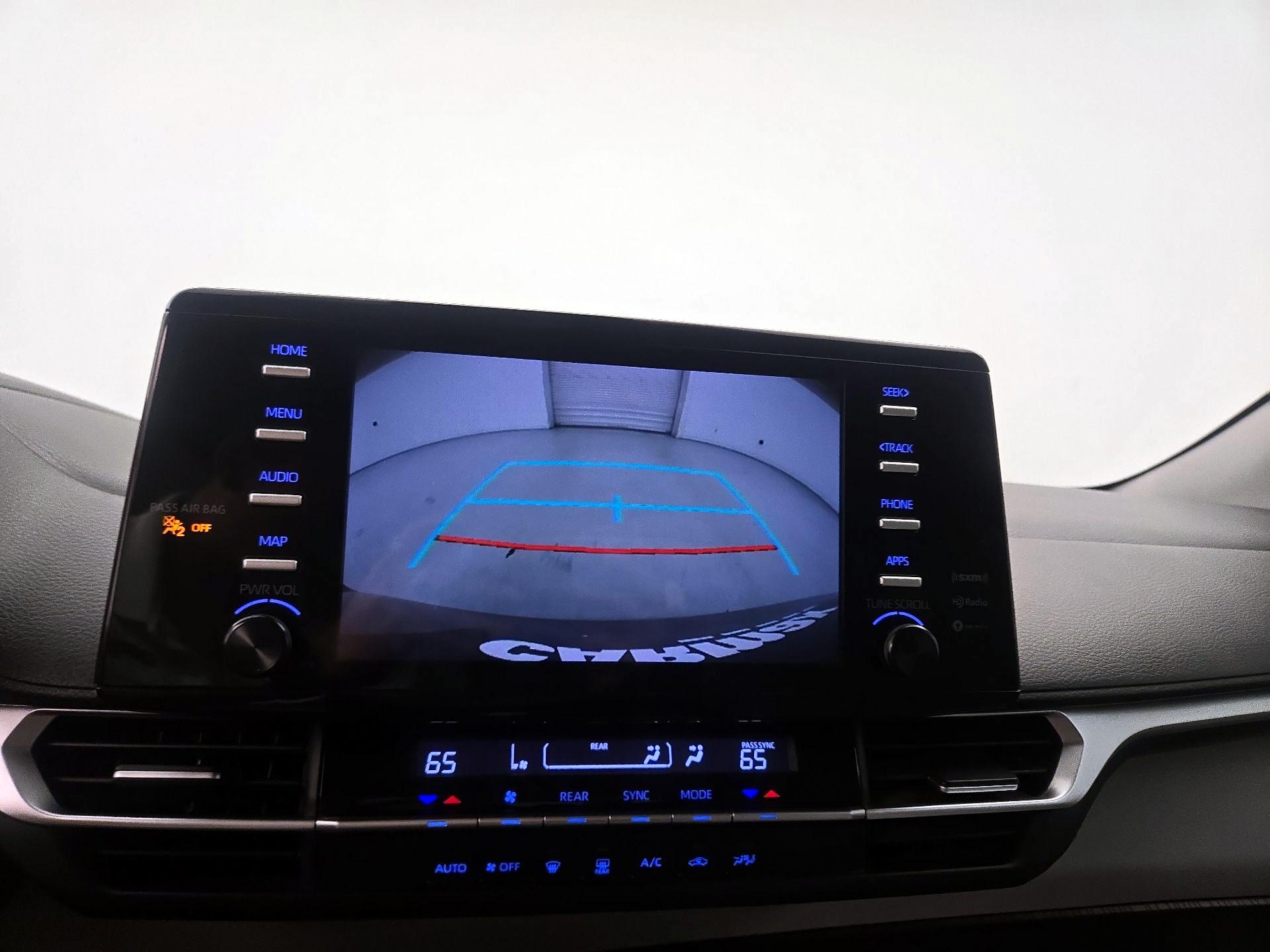 Thumbnail: 2021 Toyota Sienna - 14