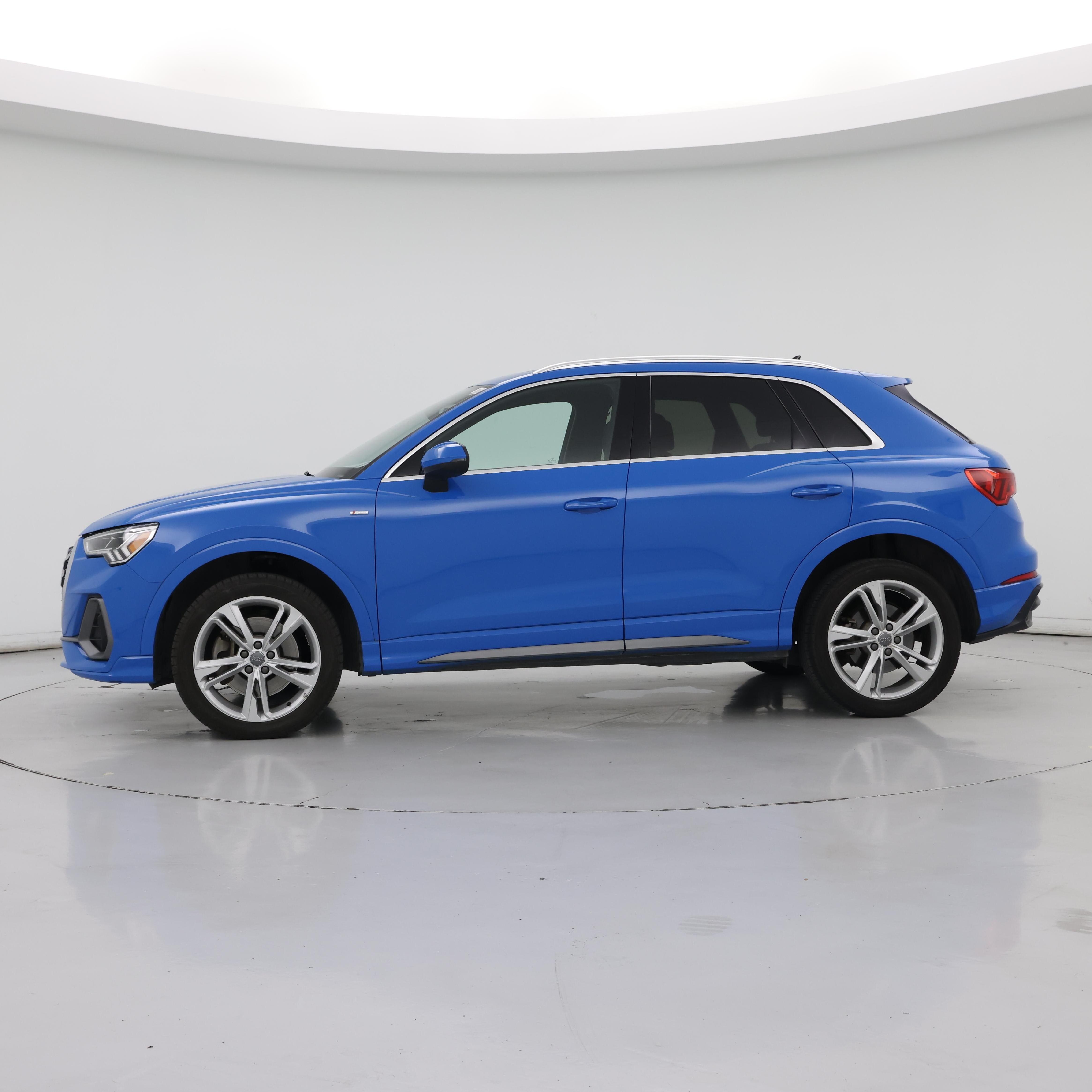 Thumbnail: 2020 Audi Q3 - 3