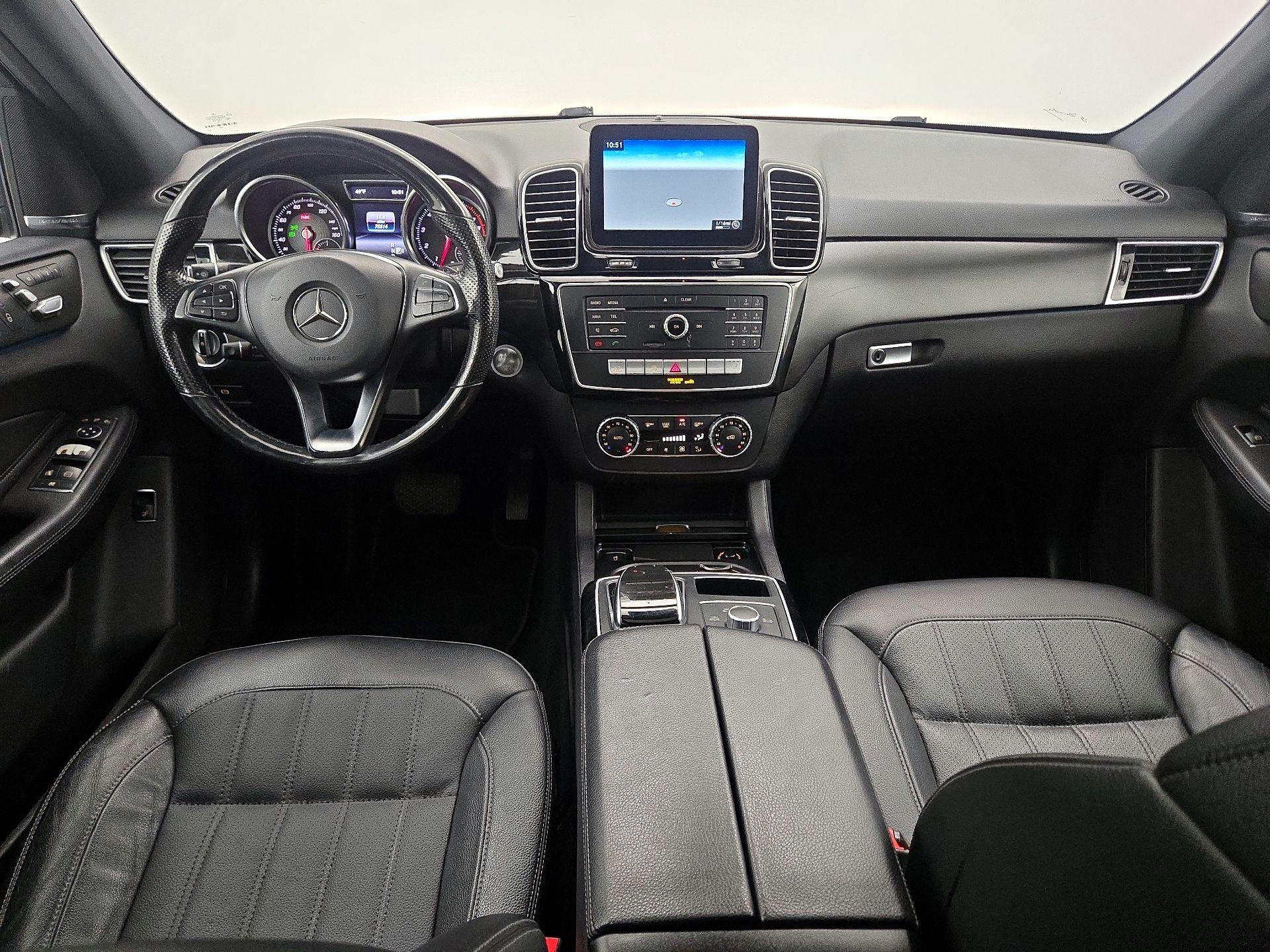 Thumbnail: 2016 Mercedes-Benz GLE - 9