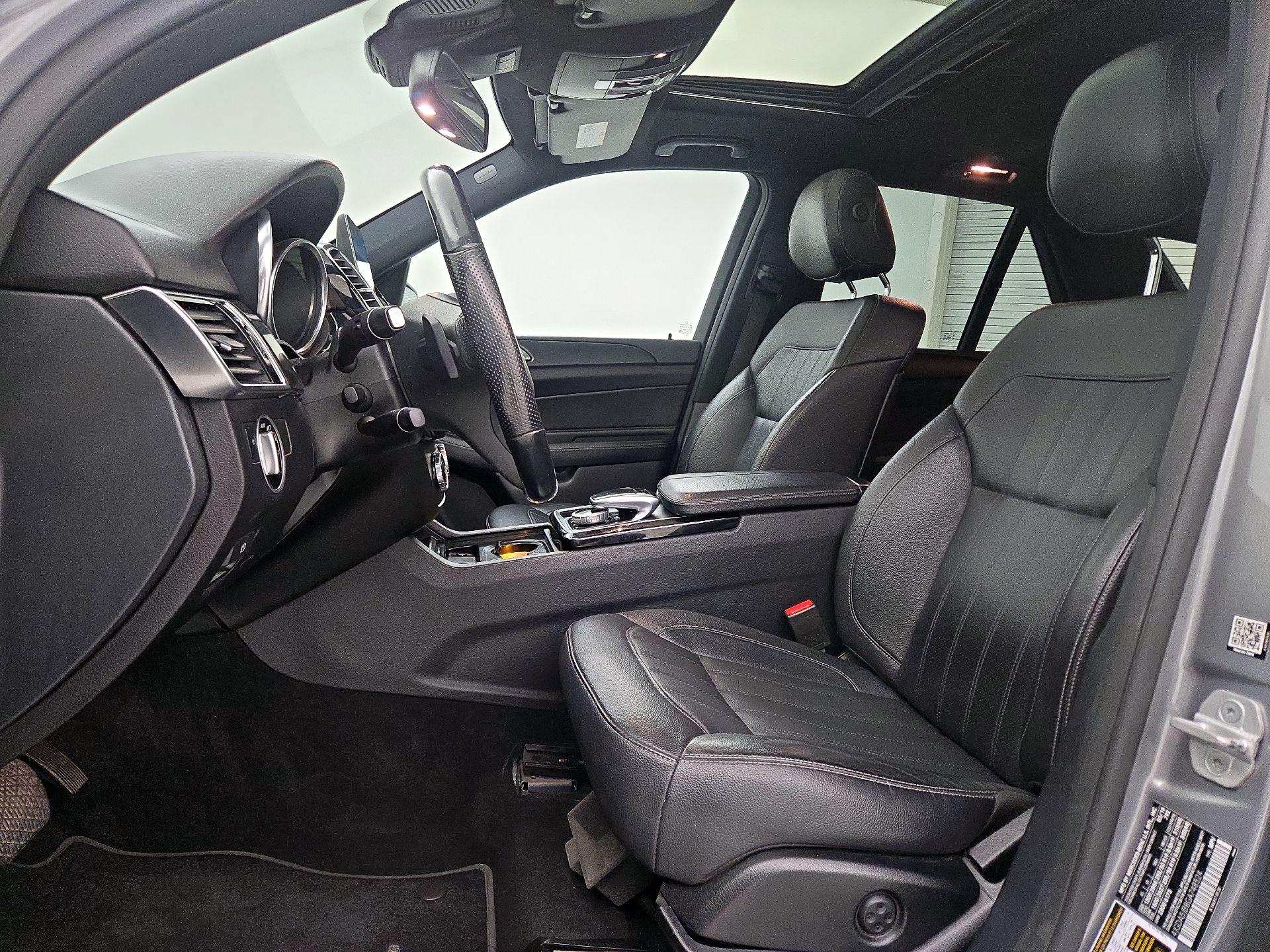 Thumbnail: 2016 Mercedes-Benz GLE - 11