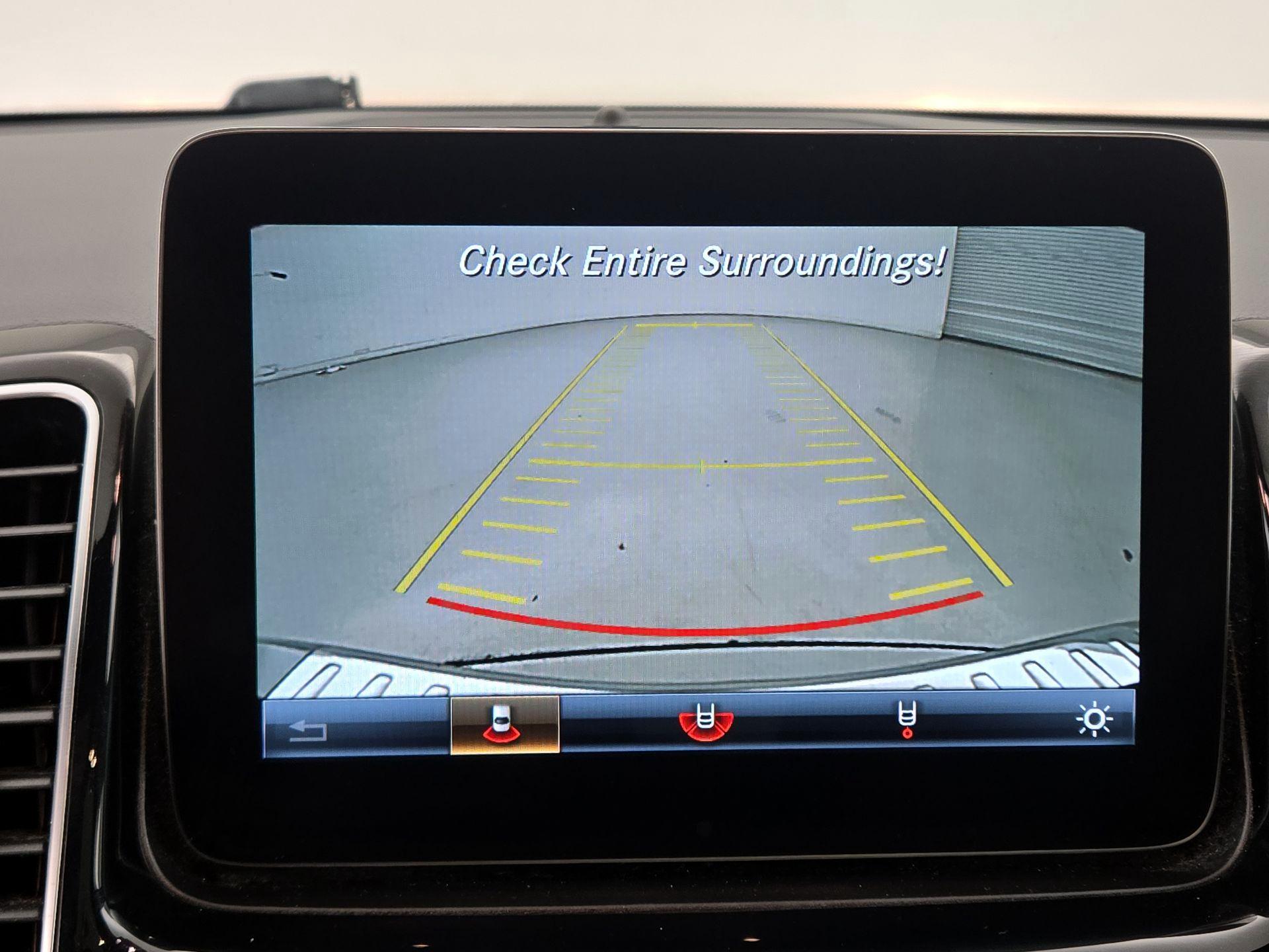 Thumbnail: 2016 Mercedes-Benz GLE - 15