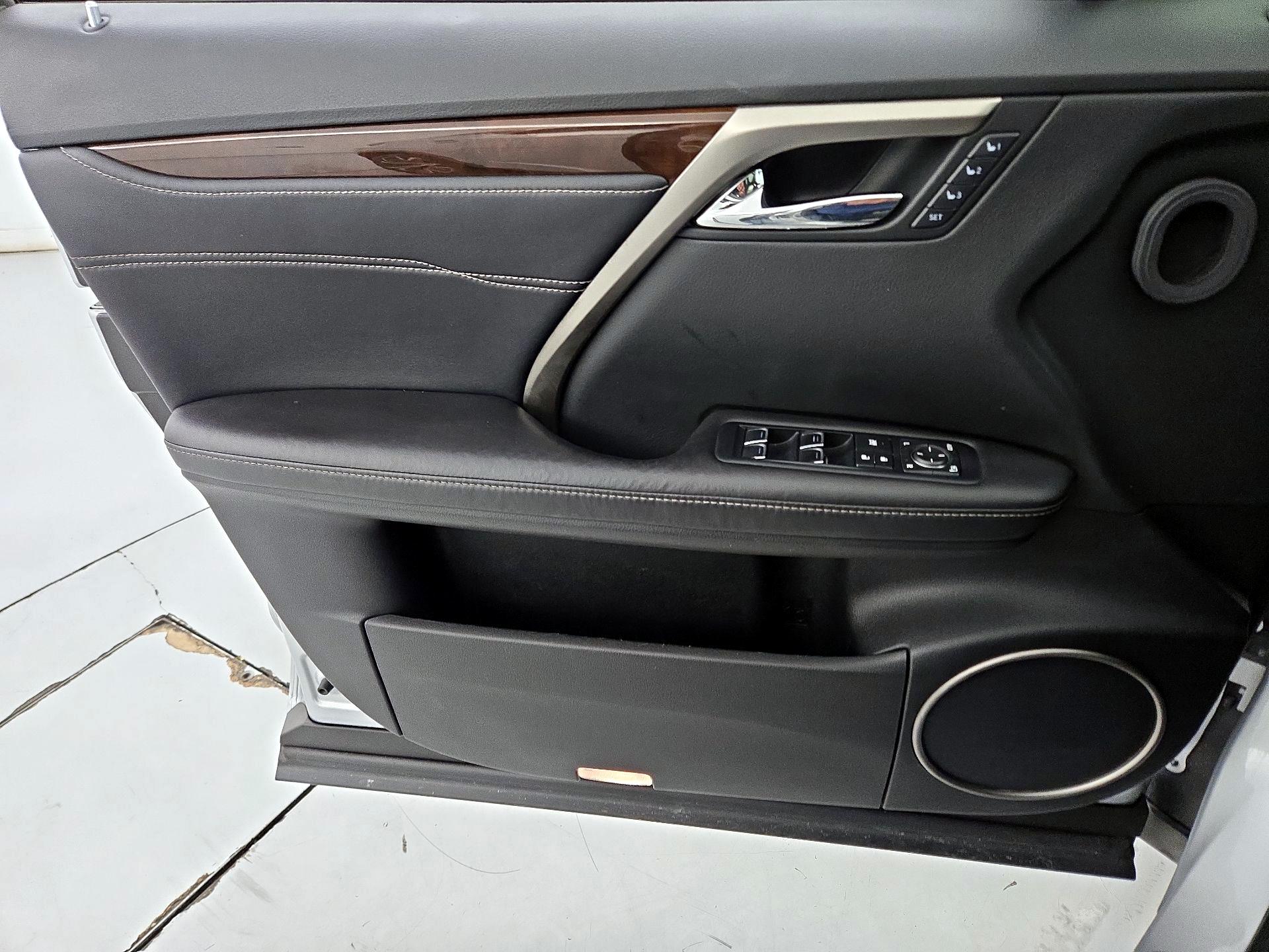 Thumbnail: 2017 Lexus RX - 12