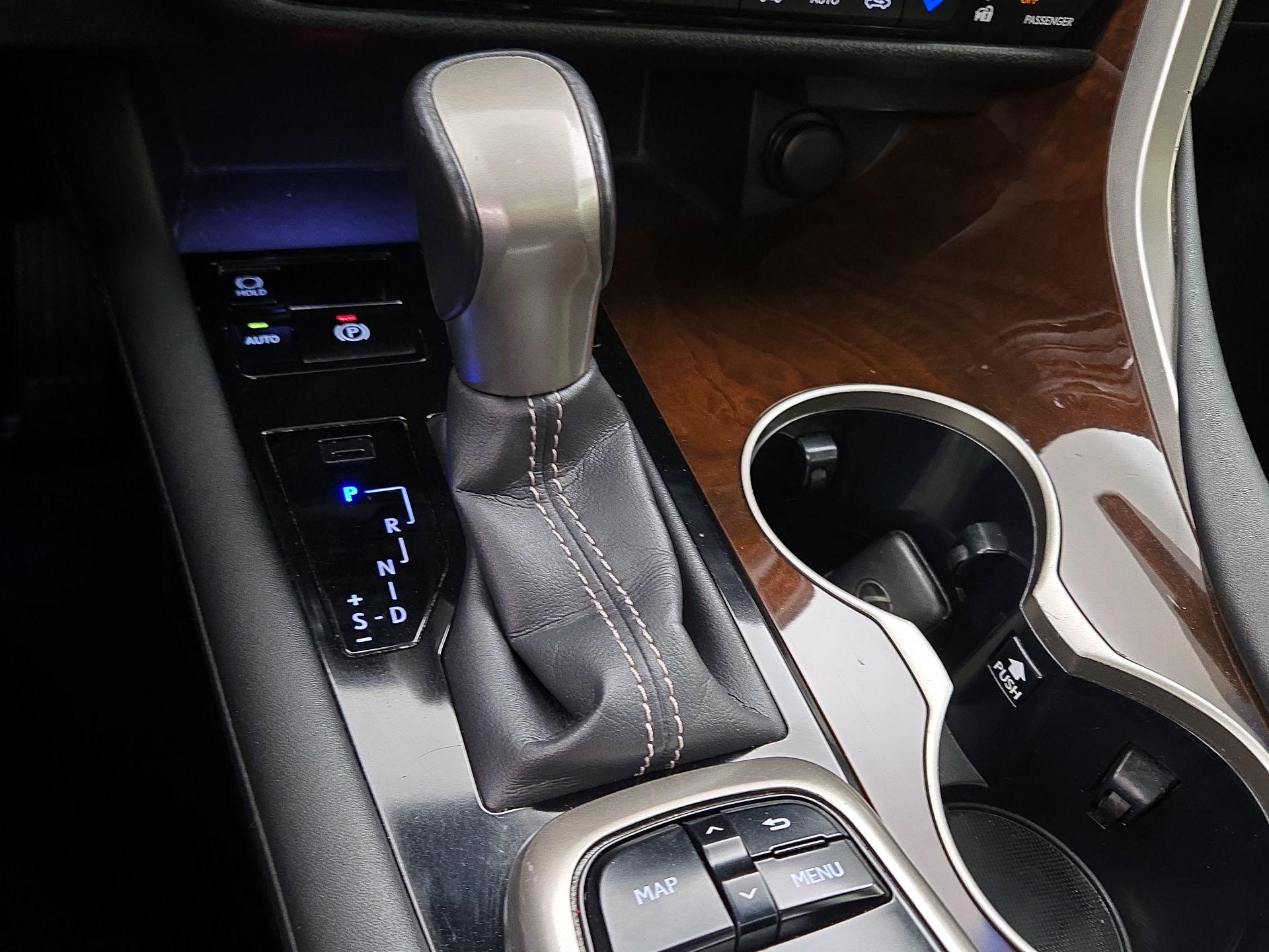 Thumbnail: 2017 Lexus RX - 18