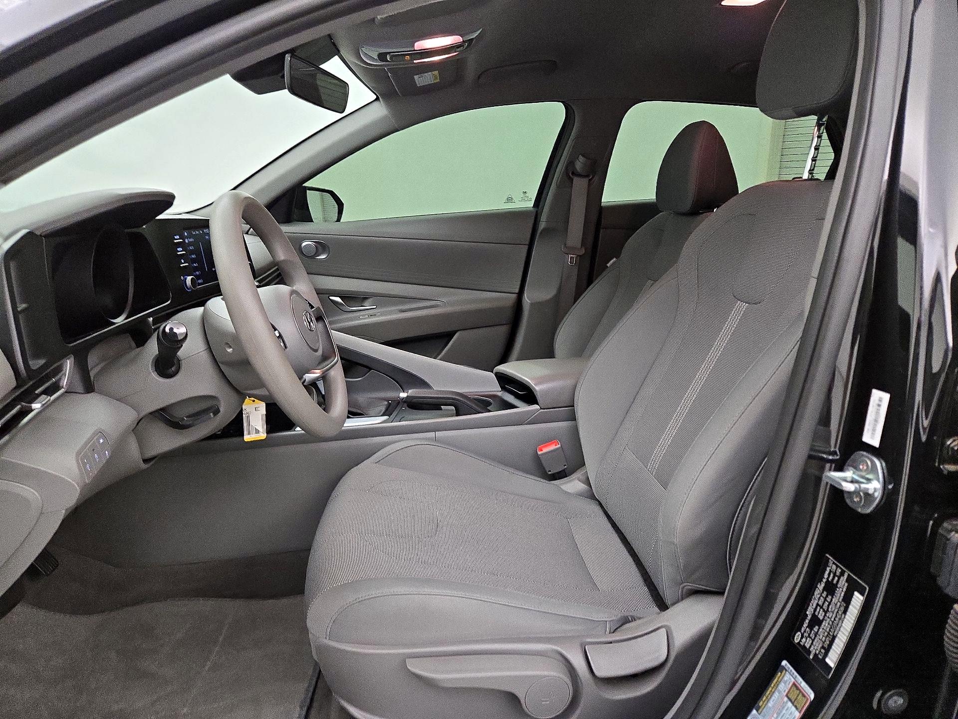 Thumbnail: 2021 Hyundai Elantra - 11