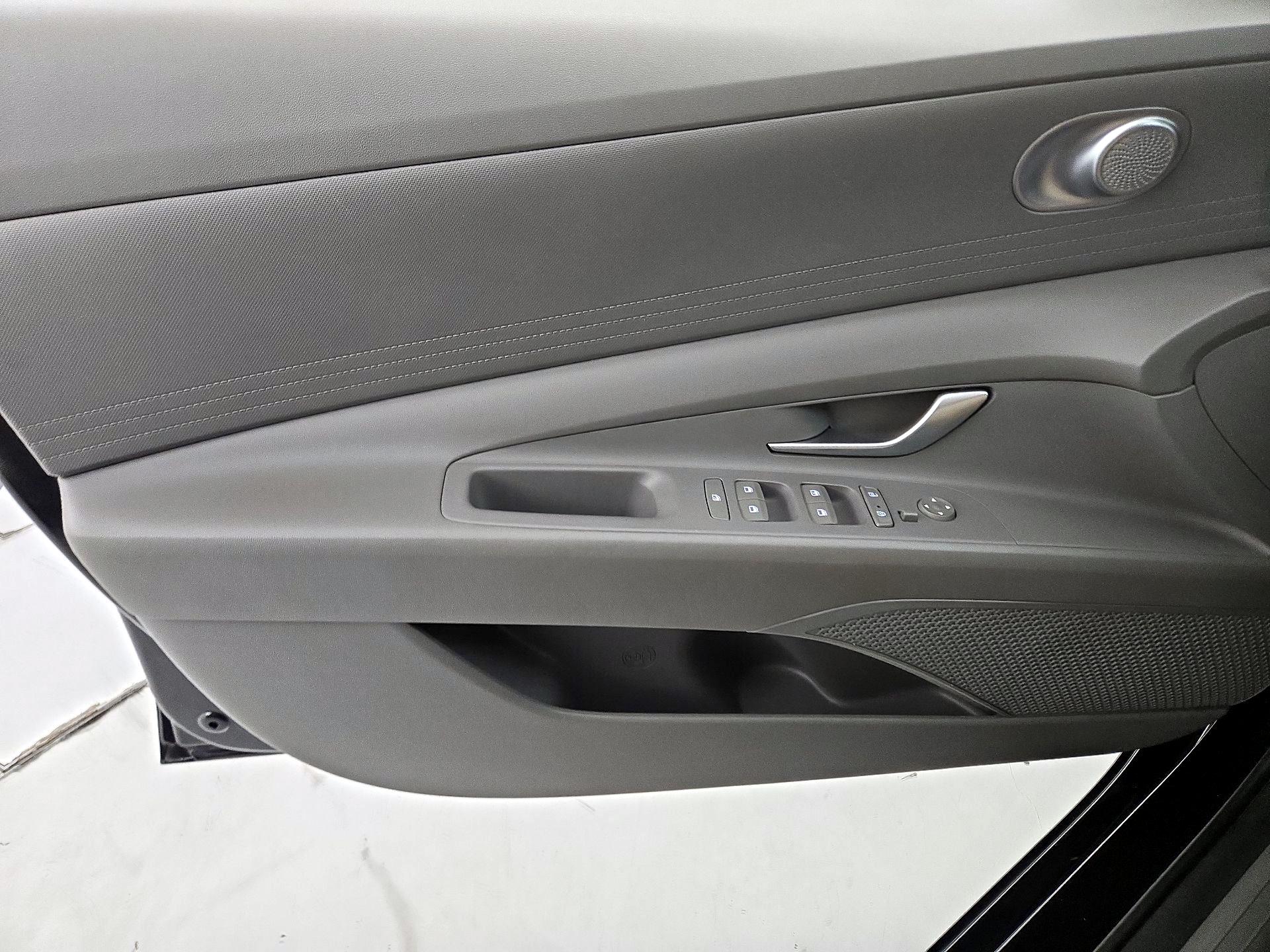 Thumbnail: 2021 Hyundai Elantra - 12