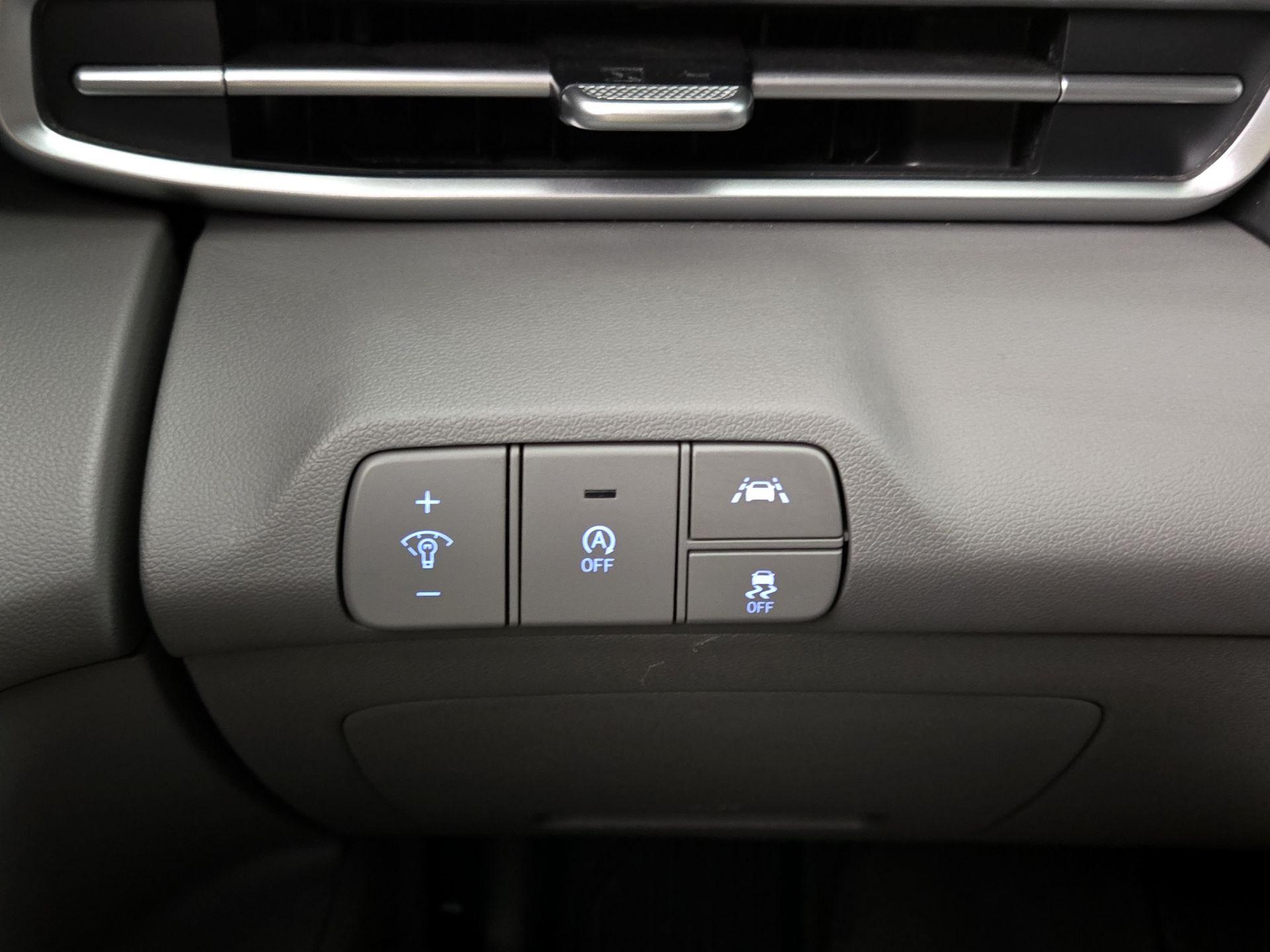 Thumbnail: 2021 Hyundai Elantra - 13