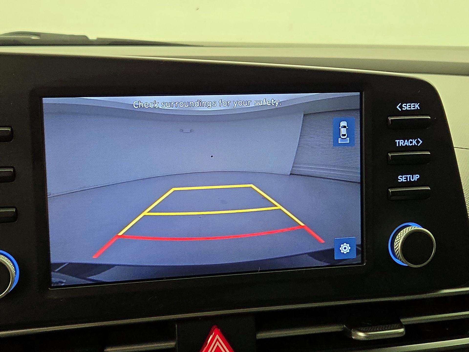 Thumbnail: 2021 Hyundai Elantra - 14