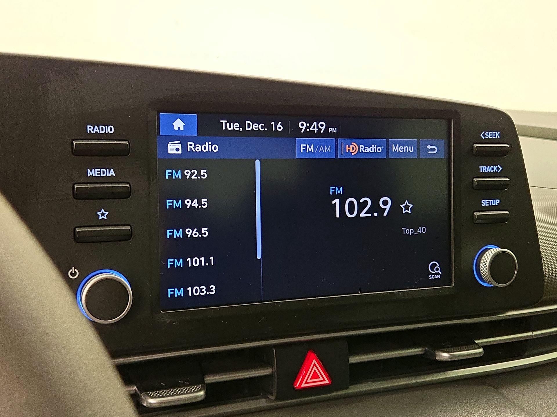 Thumbnail: 2021 Hyundai Elantra - 15