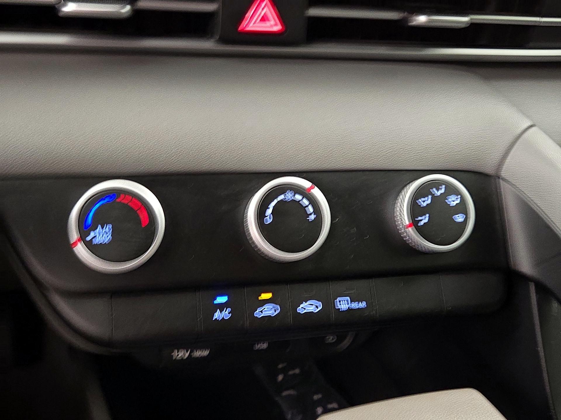 Thumbnail: 2021 Hyundai Elantra - 16