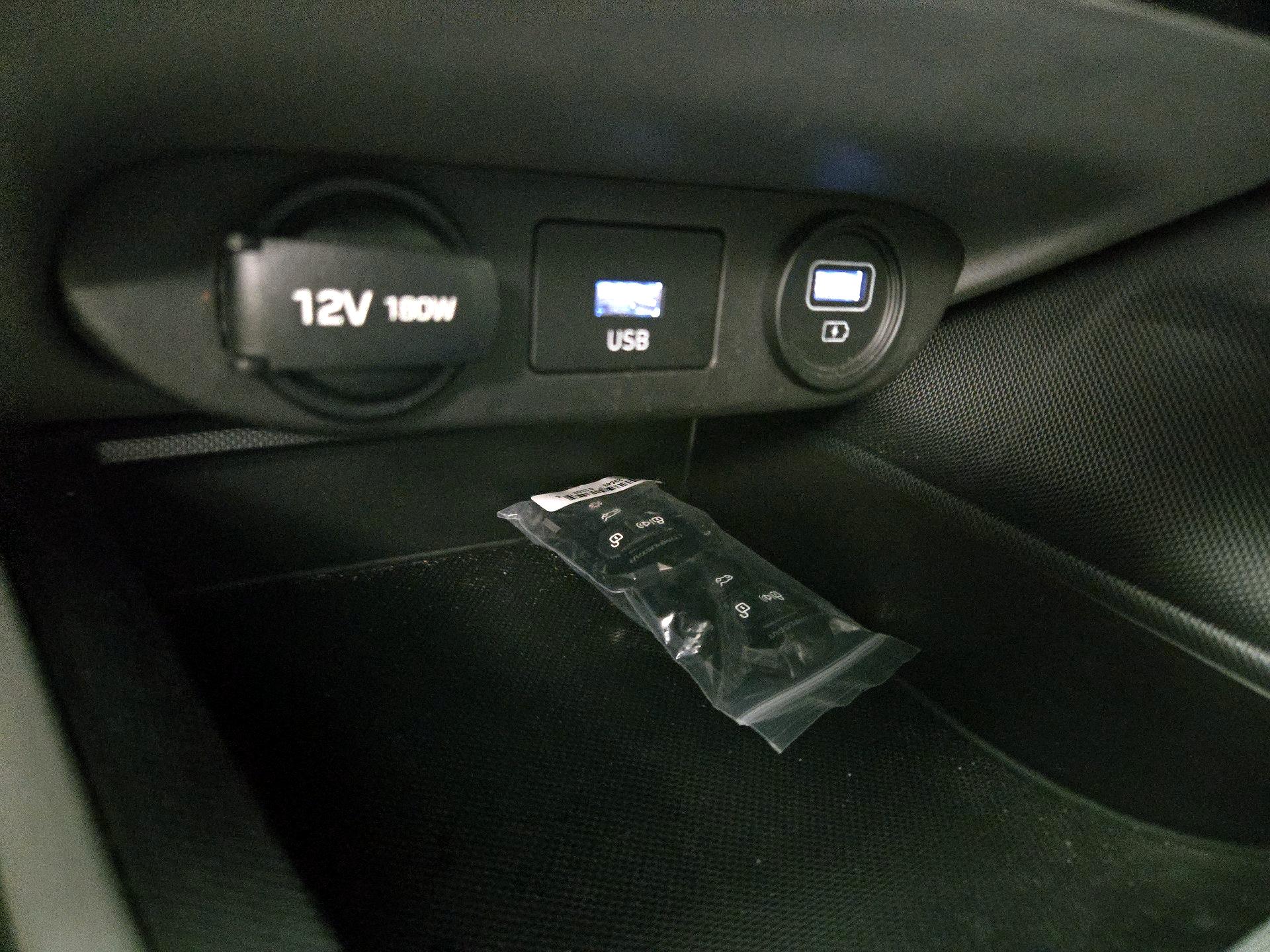 Thumbnail: 2021 Hyundai Elantra - 18