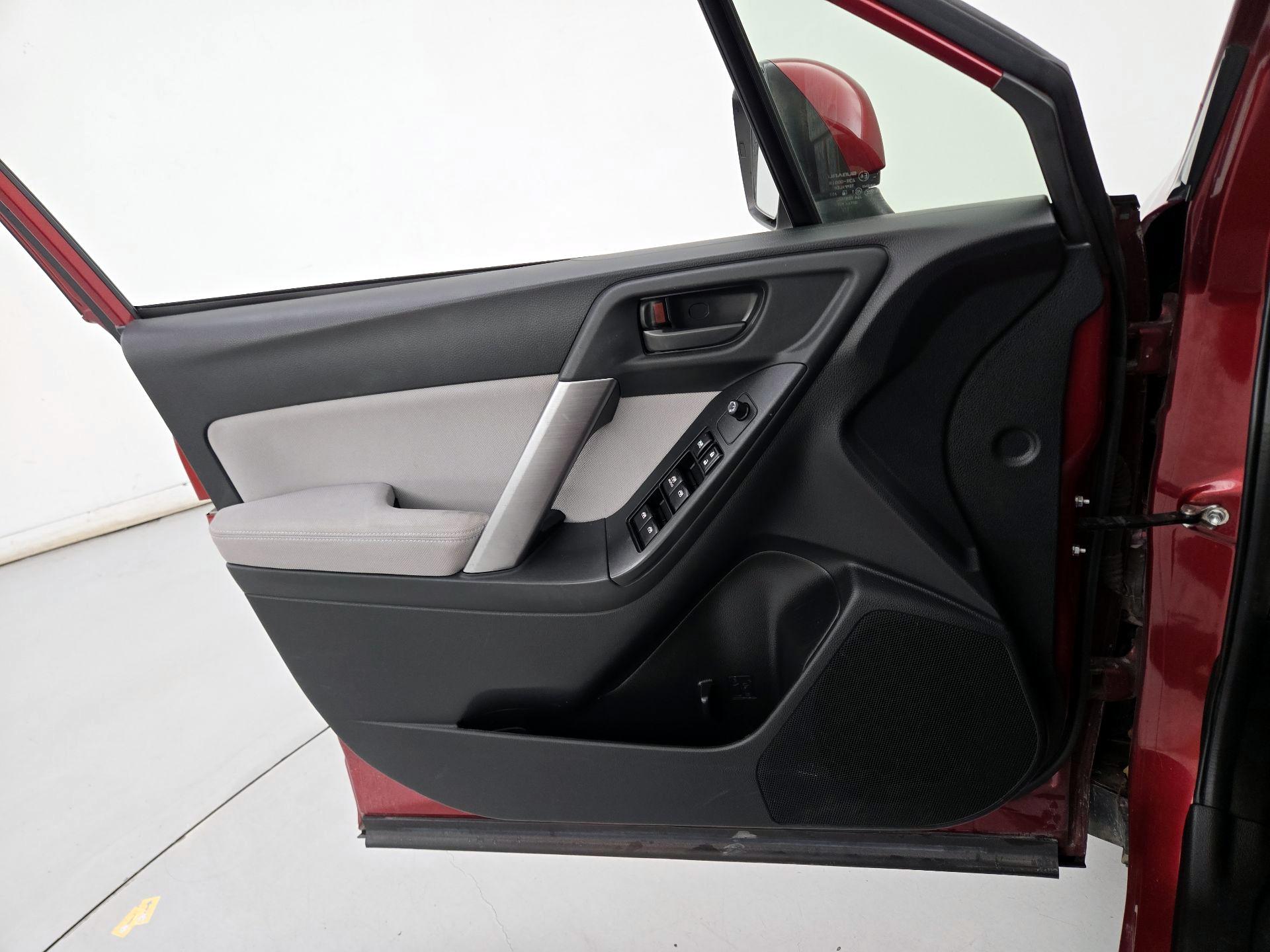 Thumbnail: 2014 Subaru Forester - 12