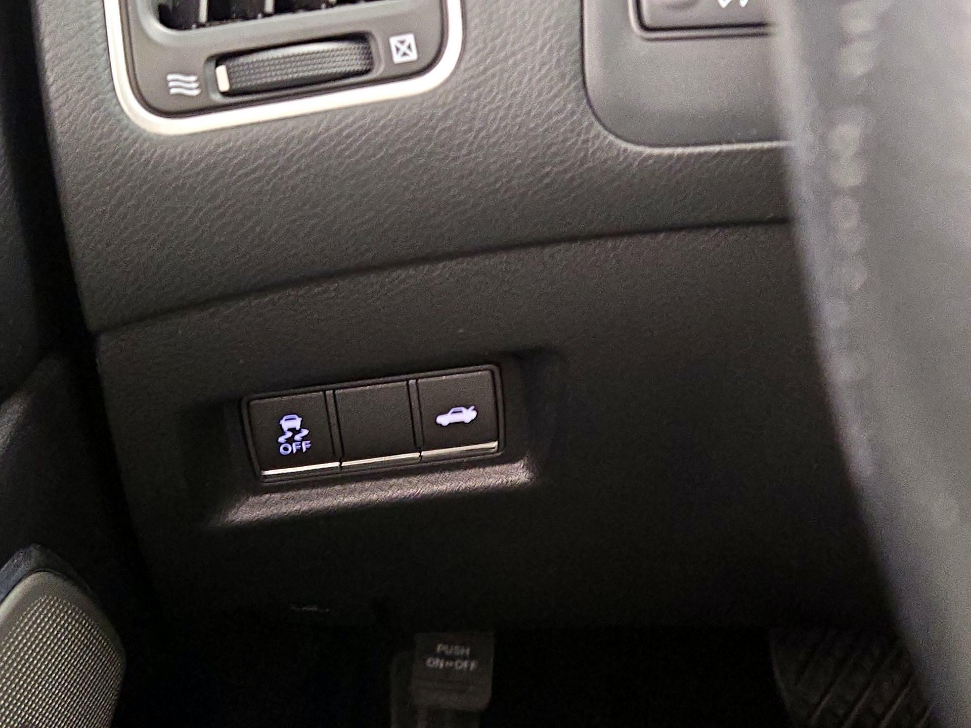 Thumbnail: 2018 INFINITI Q60 - 13