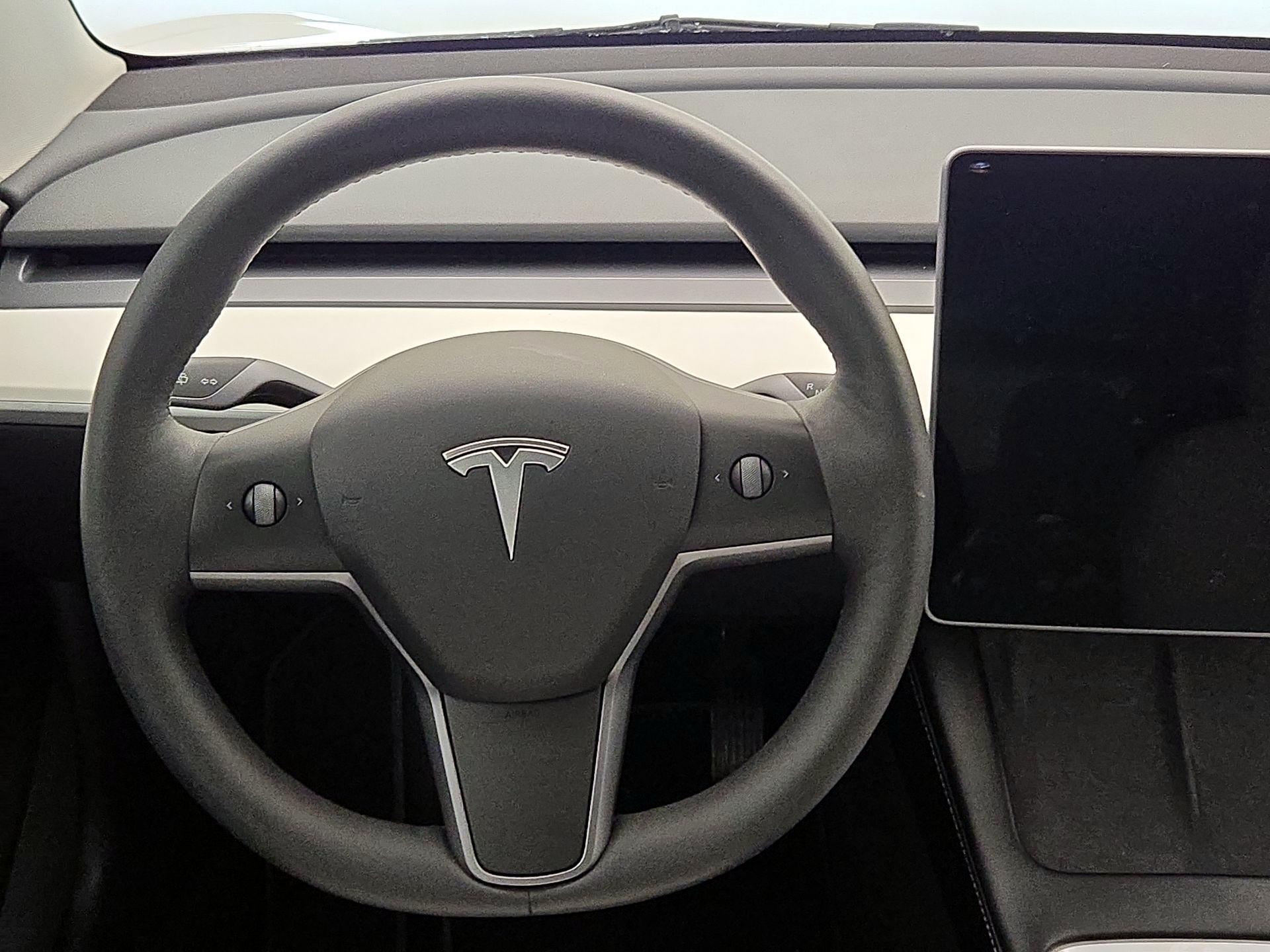 Thumbnail: 2022 Tesla Model 3 - 10