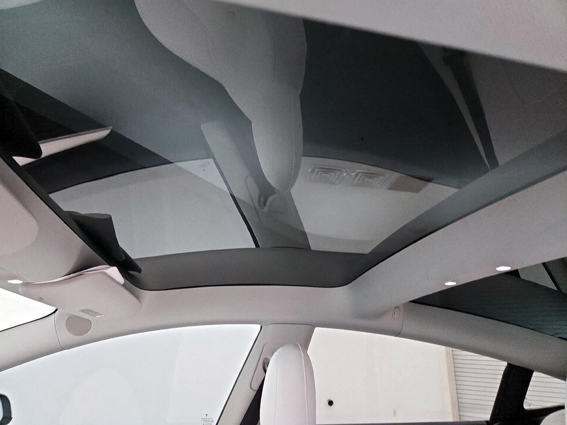 Thumbnail: 2022 Tesla Model 3 - 18