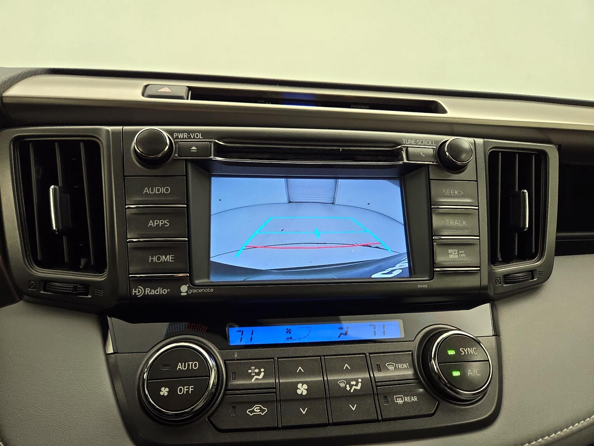 Thumbnail: 2015 Toyota RAV4 - 15