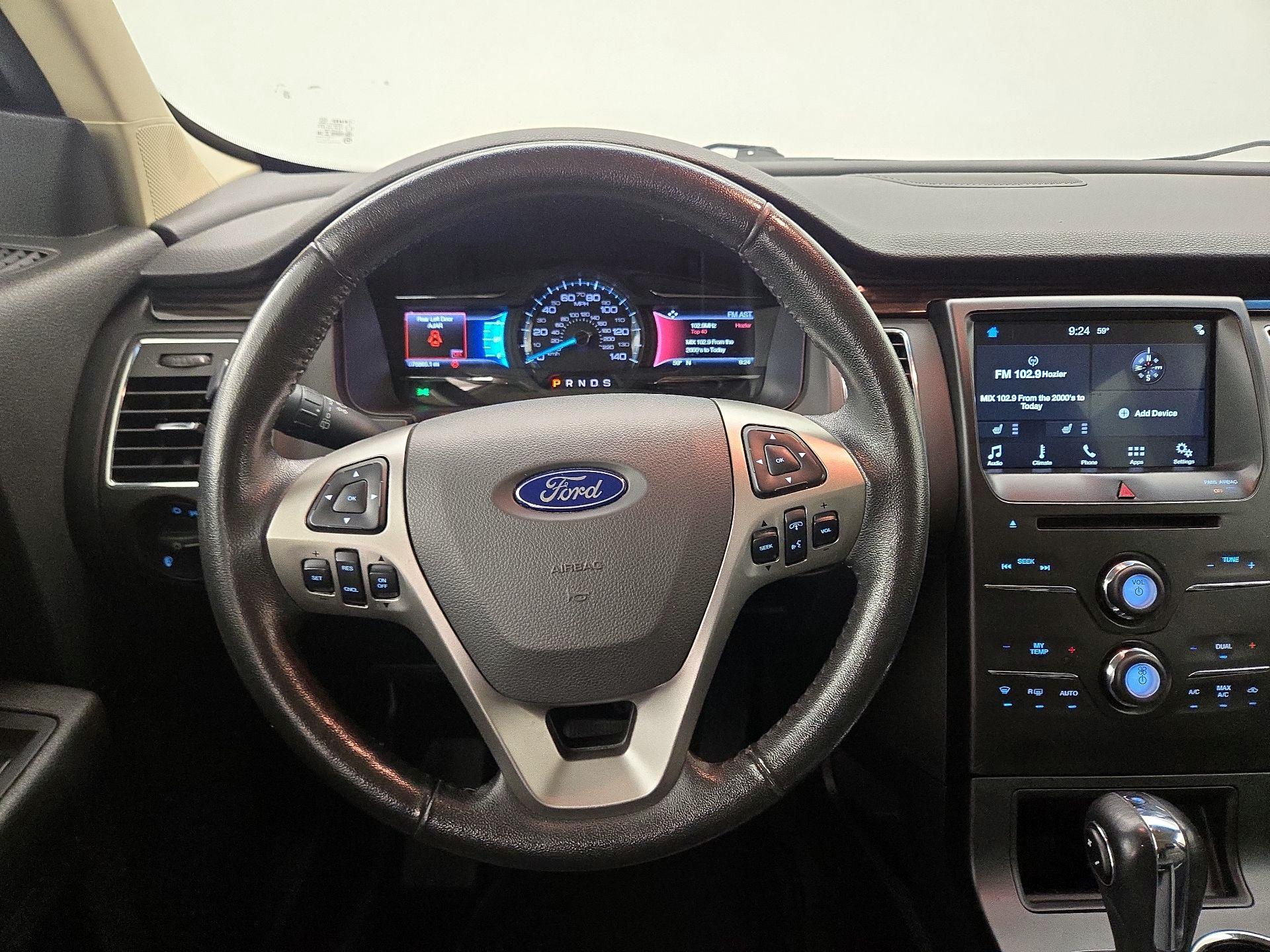 Thumbnail: 2016 Ford Flex - 10