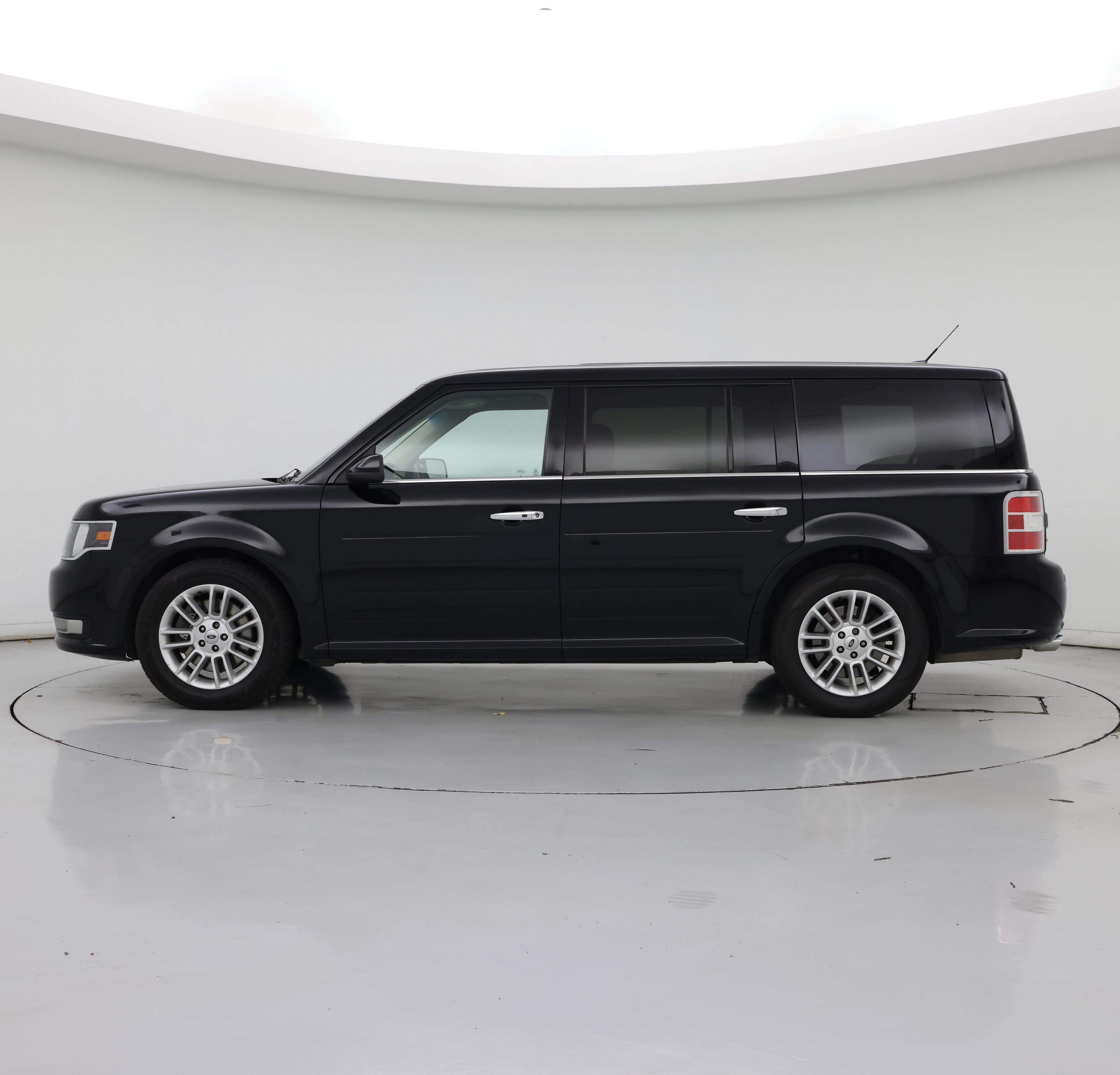 Thumbnail: 2016 Ford Flex - 3