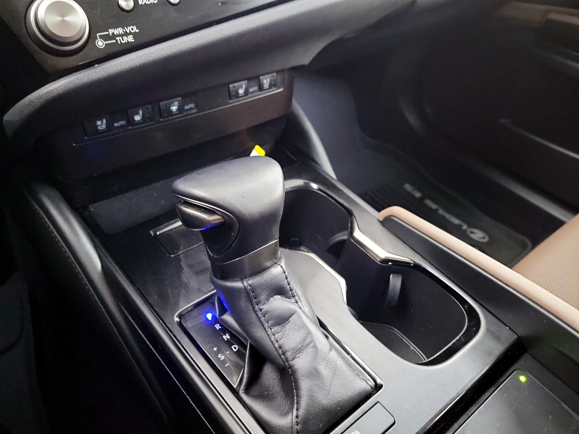 Thumbnail: 2023 Lexus ES - 14