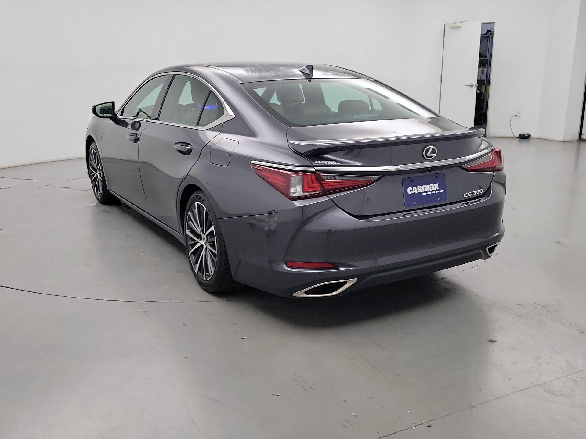 Thumbnail: 2023 Lexus ES - 7