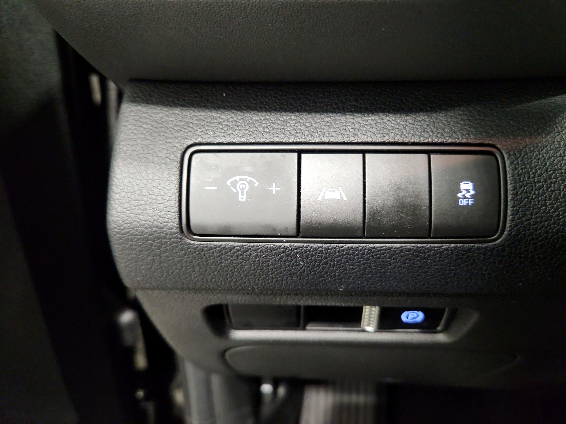 Thumbnail: 2022 Hyundai Santa Fe - 13