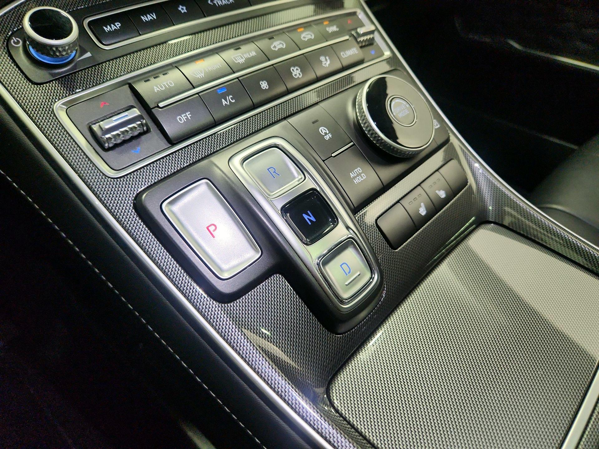 Thumbnail: 2023 Hyundai Santa Fe - 18