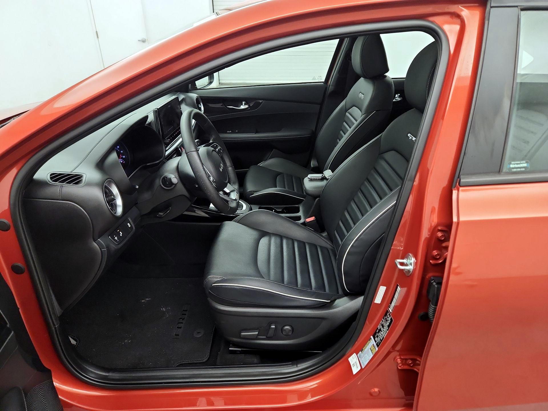 Thumbnail: 2023 Kia Forte - 9