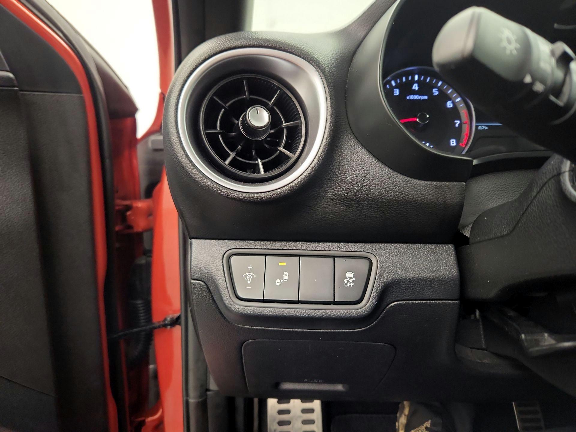 Thumbnail: 2023 Kia Forte - 11