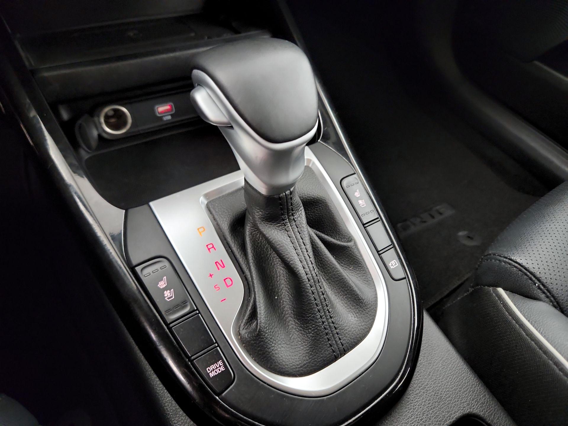 Thumbnail: 2023 Kia Forte - 16