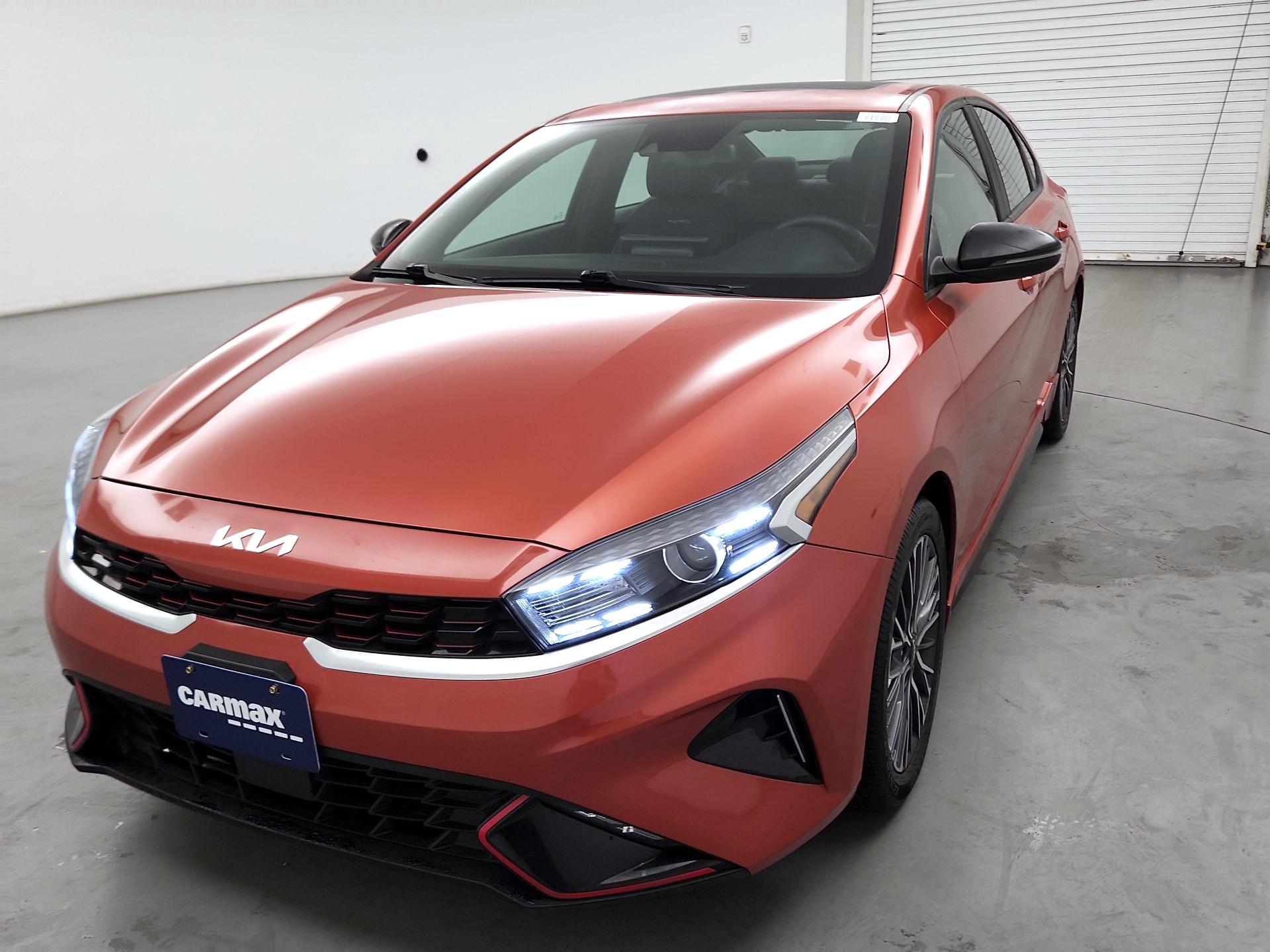 Thumbnail: 2023 Kia Forte - 3