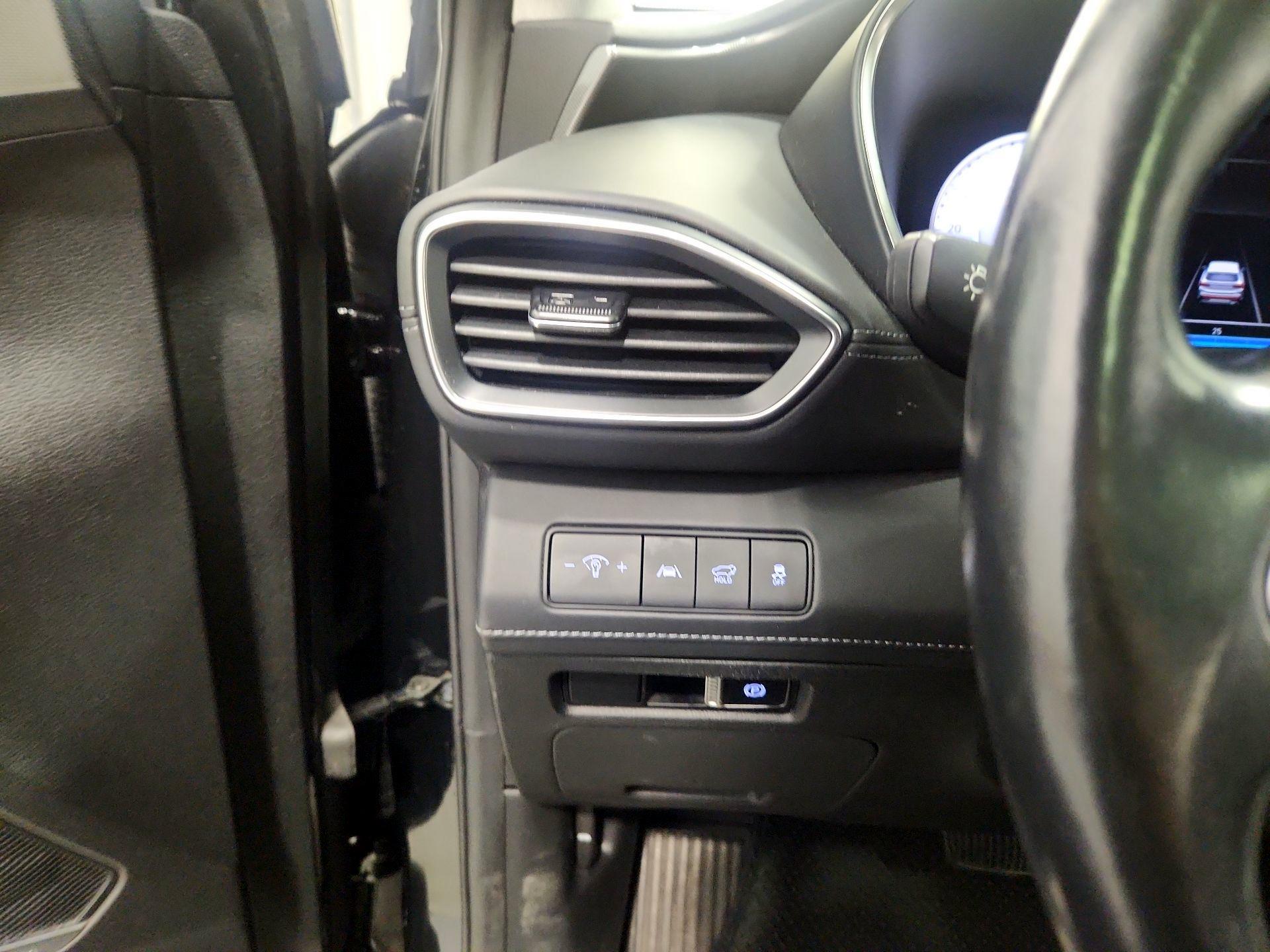 Thumbnail: 2022 Hyundai Santa Fe - 13