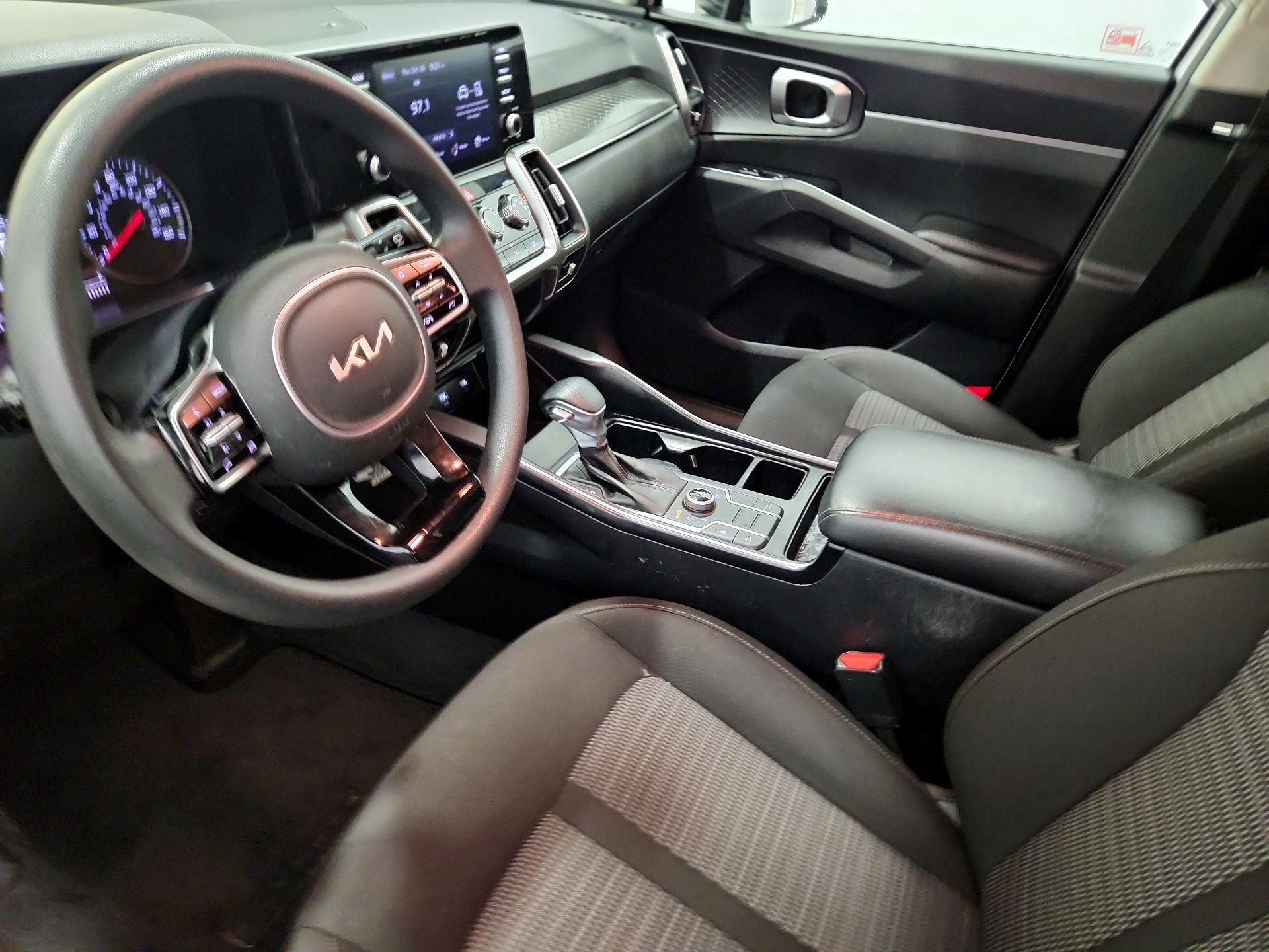 Thumbnail: 2022 Kia Sorento - 11