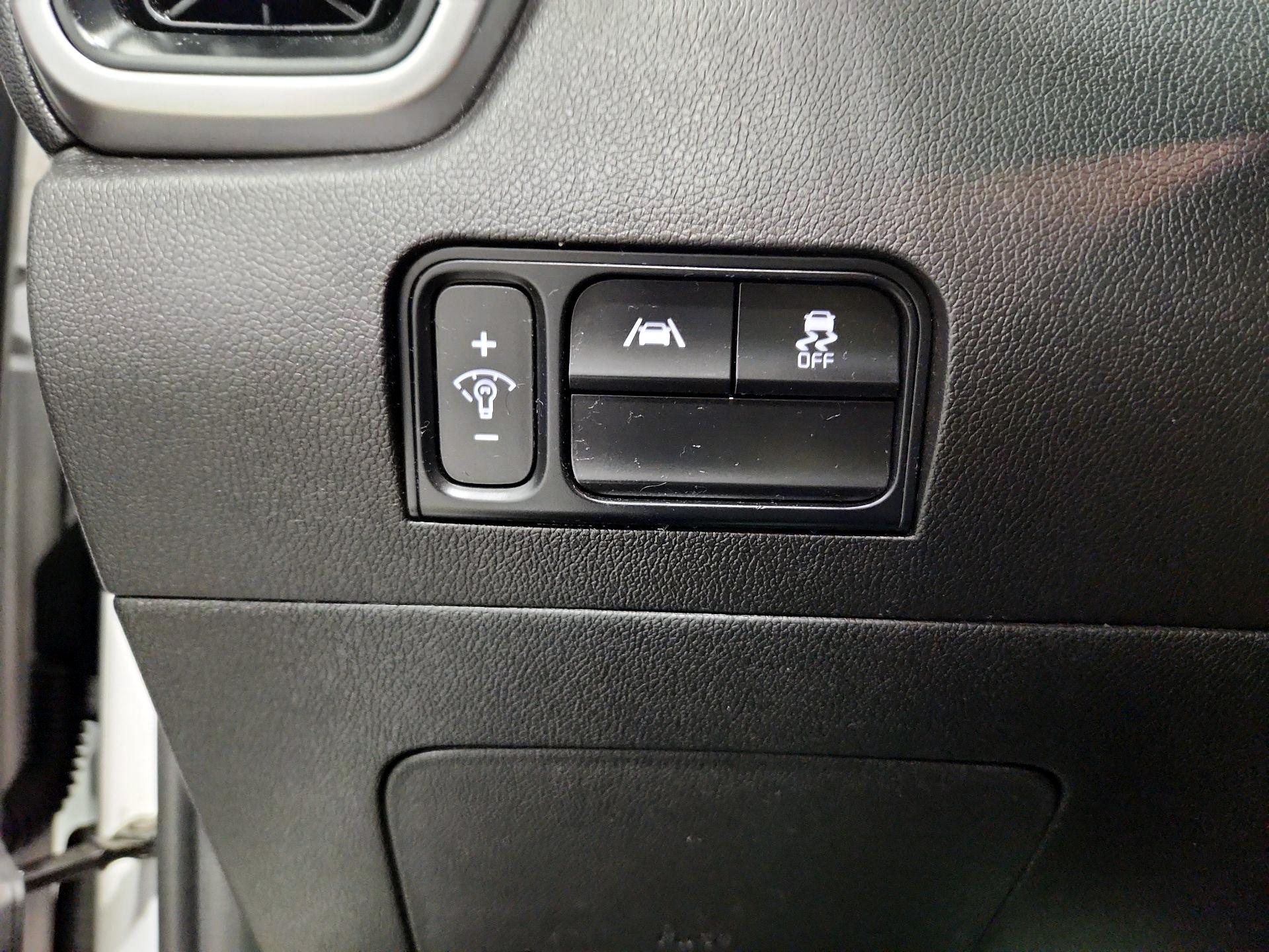 Thumbnail: 2022 Kia Sorento - 13