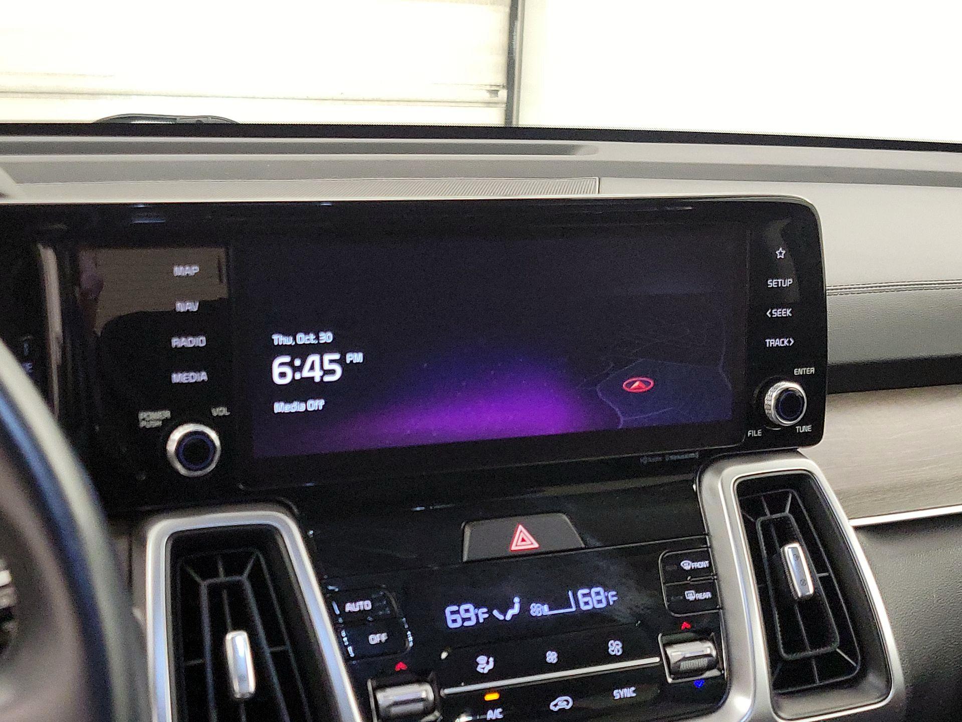 Thumbnail: 2022 Kia Sorento - 15